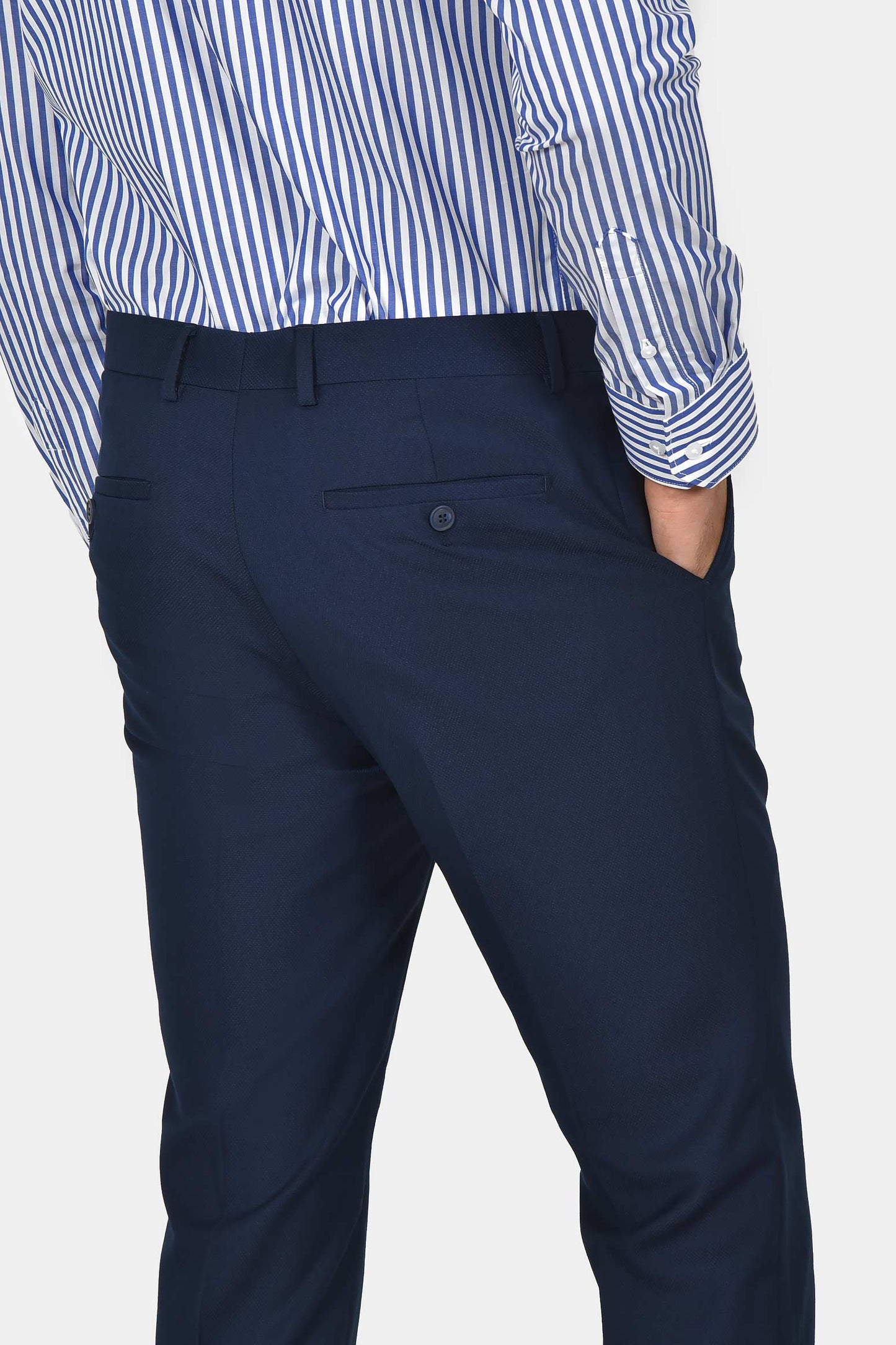 ανδρικό-κοστούμι-slim-fit-με-γιλέκο-για-κομψές-&-ολοκληρωμένες-εμφανίσεις