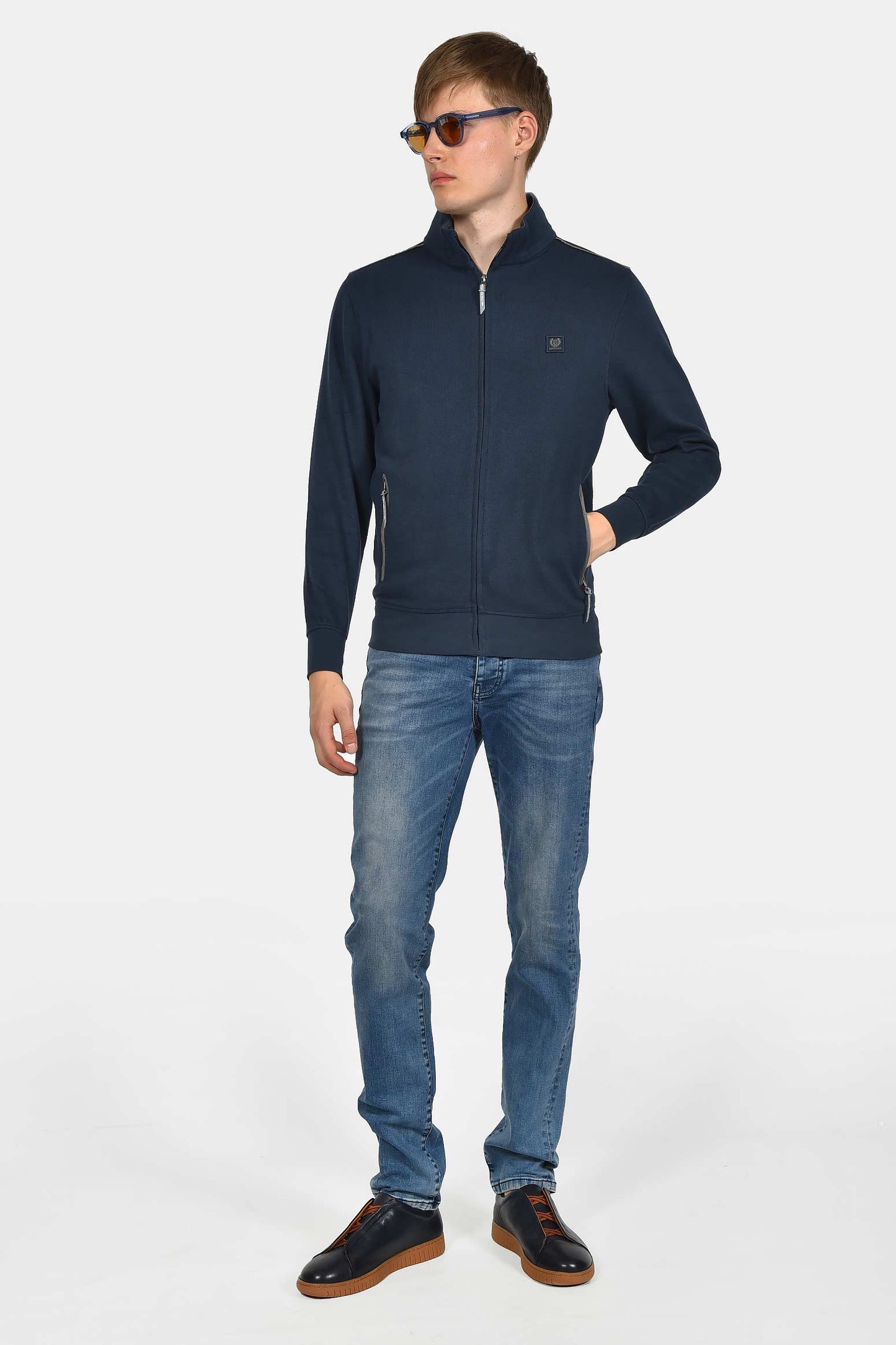 ανδρικό-τζιν-παντελόνι-regular-fit-με-ξεβαμμένο-εφέ