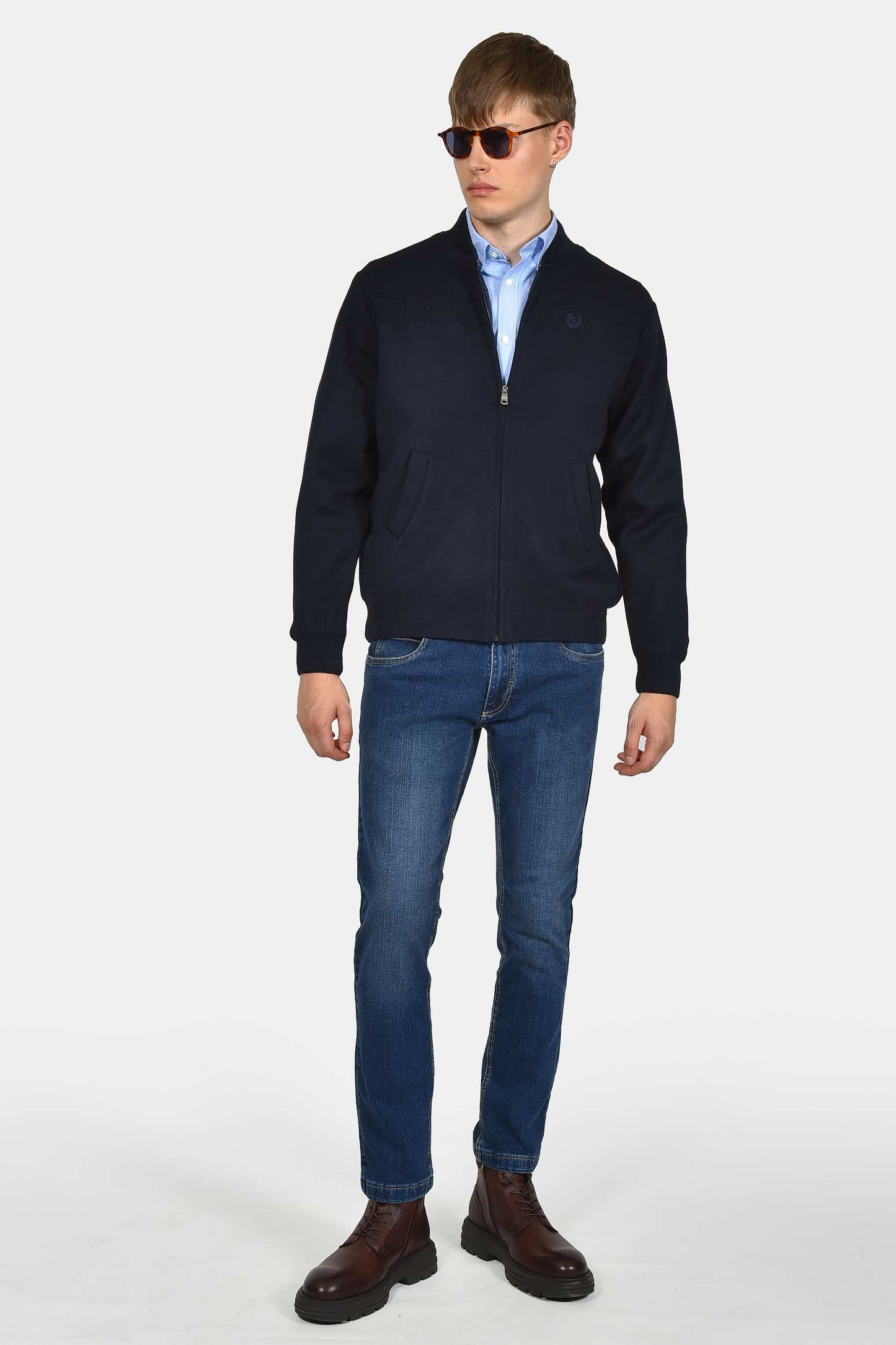 ανδρική-πλεκτή-ζακέτα-normal-fit-με-τσέπες-και-φερμουάρ