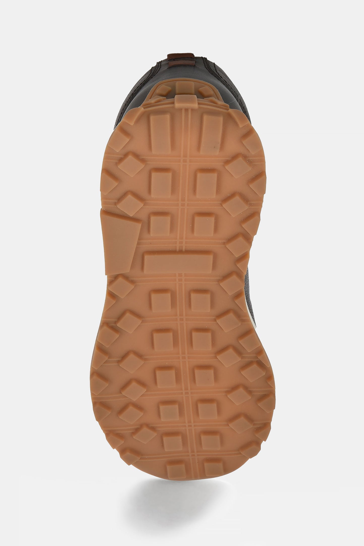 ανδρικό-δερμάτινο-sneaker-με-τρακτερωτή-σόλα-και-casual-design