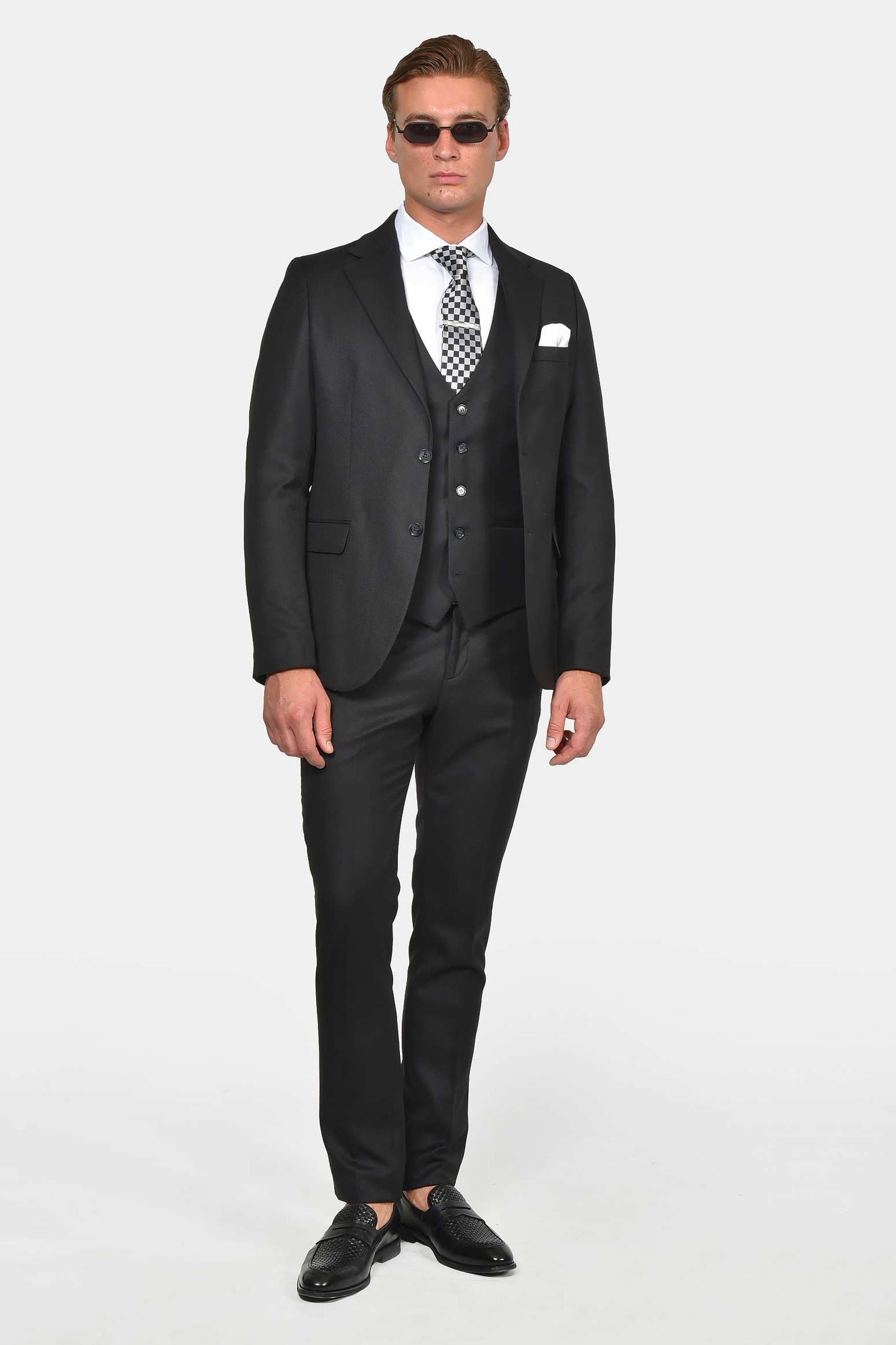 ανδρικό-ελαστικό-κοστούμι-με-γιλέκο-slim-fit