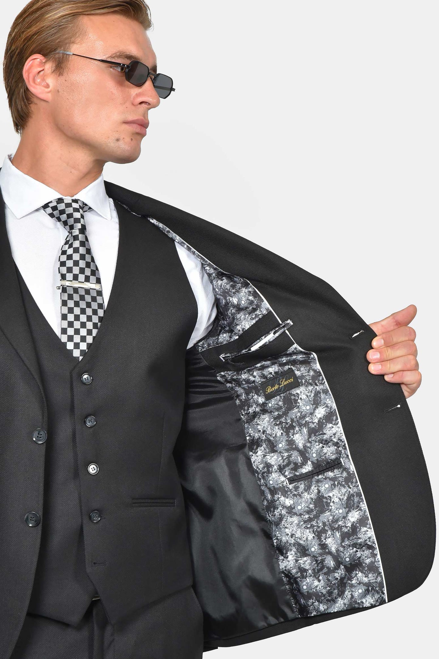 ανδρικό-ελαστικό-κοστούμι-με-γιλέκο-slim-fit