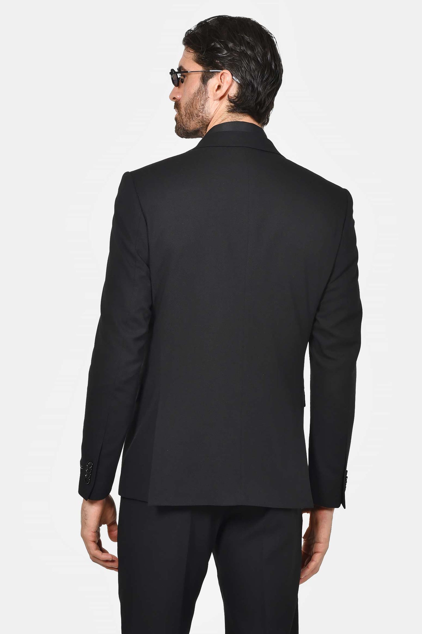 ανδρικό-κοστούμι-με-γιλέκο-classic-line