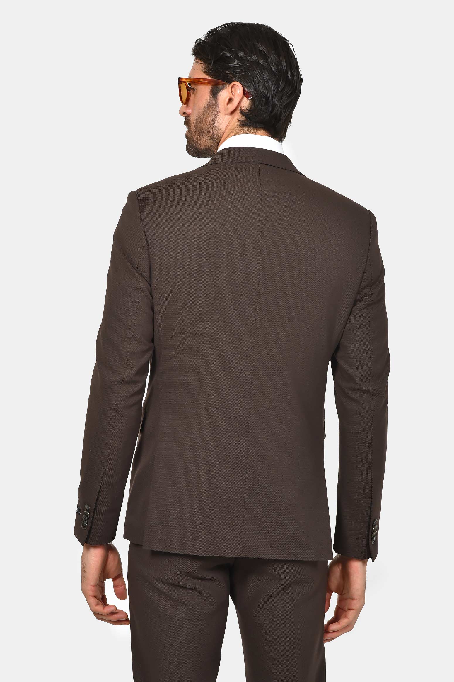 ανδρικό-κοστούμι-με-γιλέκο-classic-line