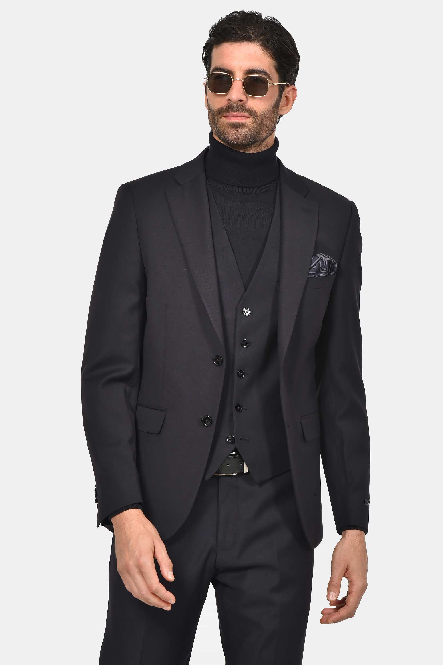 ανδρικό-κοστούμι-classic-line-με-γιλέκο