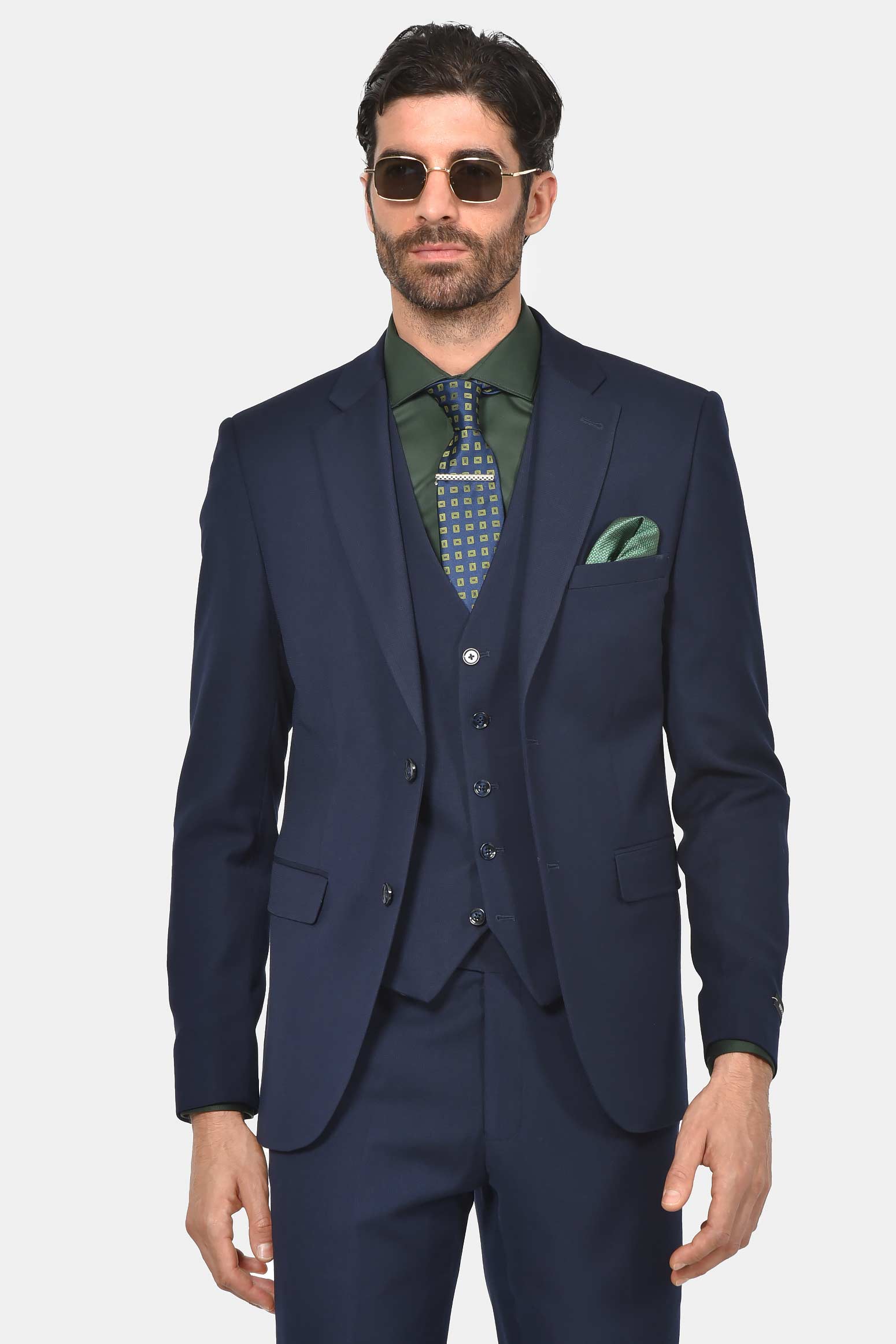 ανδρικό-κοστούμι-classic-line-με-γιλέκο