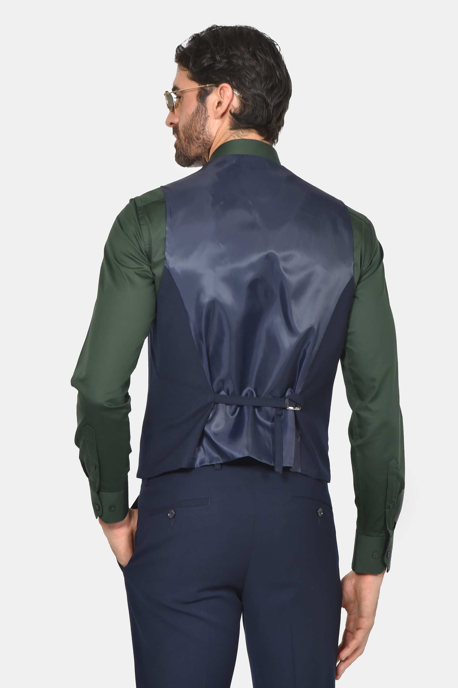 ανδρικό-κοστούμι-classic-line-με-γιλέκο