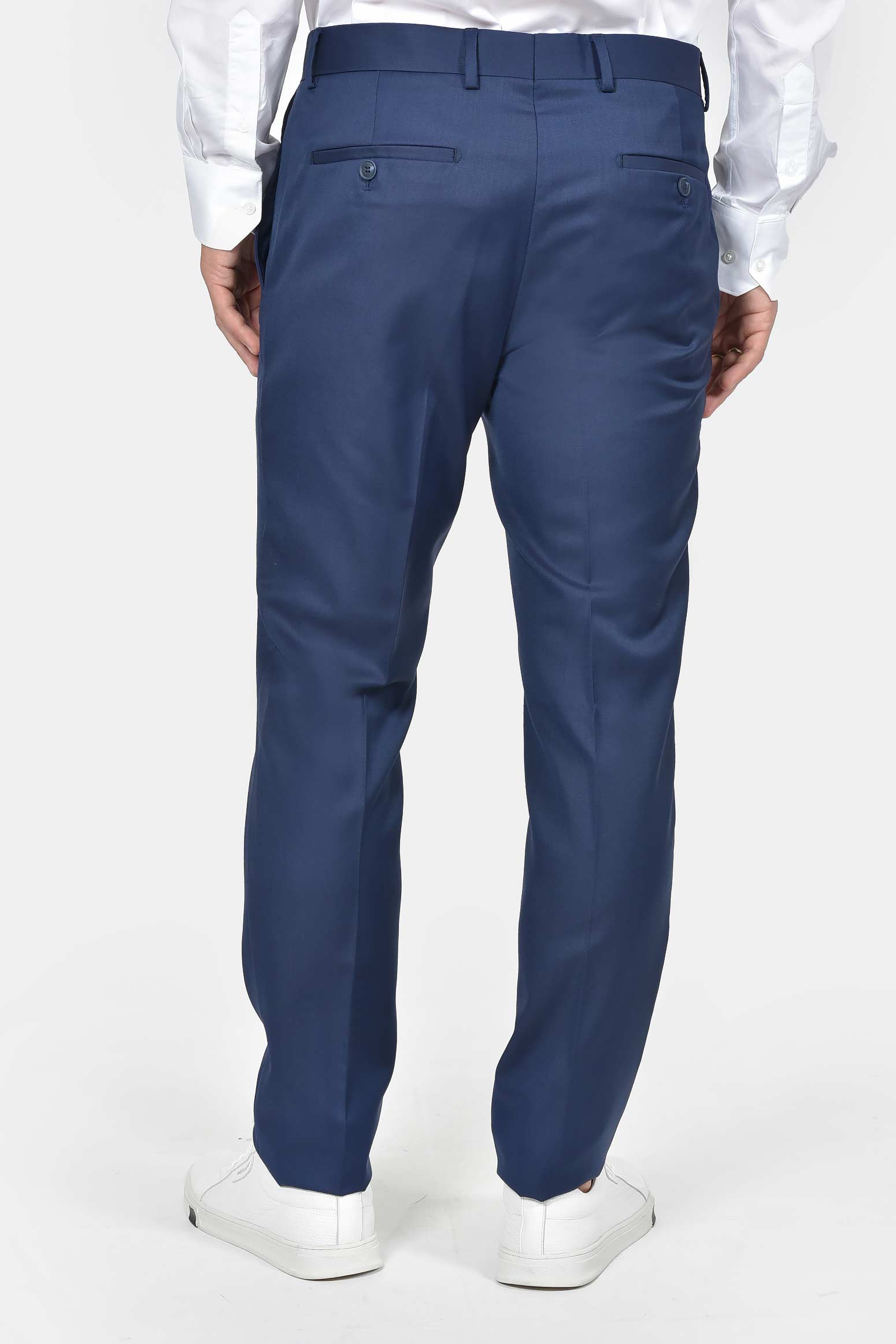 ανδρικό-κοστούμι-slim-fit-λείο-ύφασμα-με-μάλλινη-υφή-και-ελαφριά-ελαστικότητα