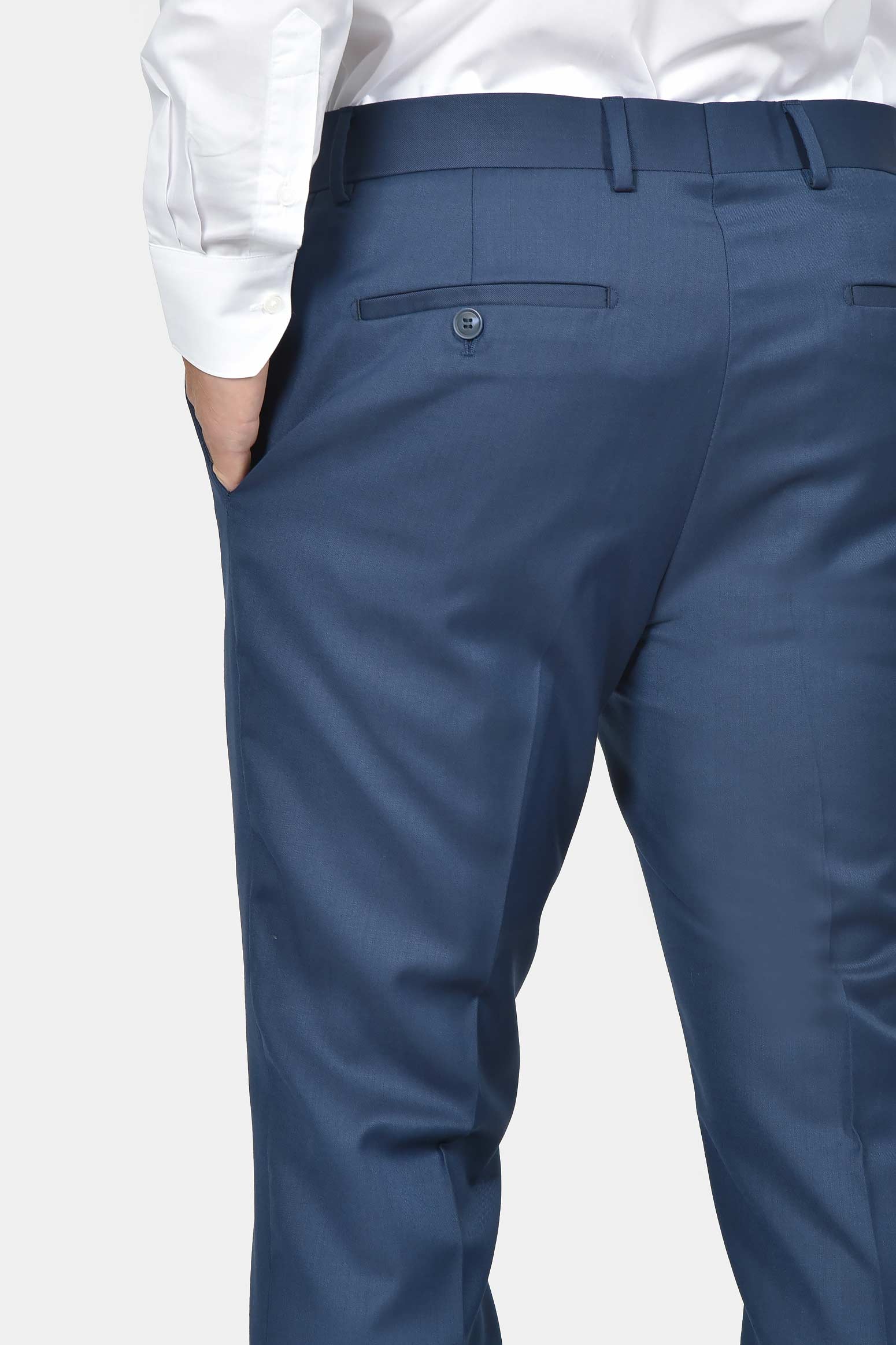 ανδρικό-κοστούμι-slim-fit-λείο-ύφασμα-με-μάλλινη-υφή-και-ελαφριά-ελαστικότητα