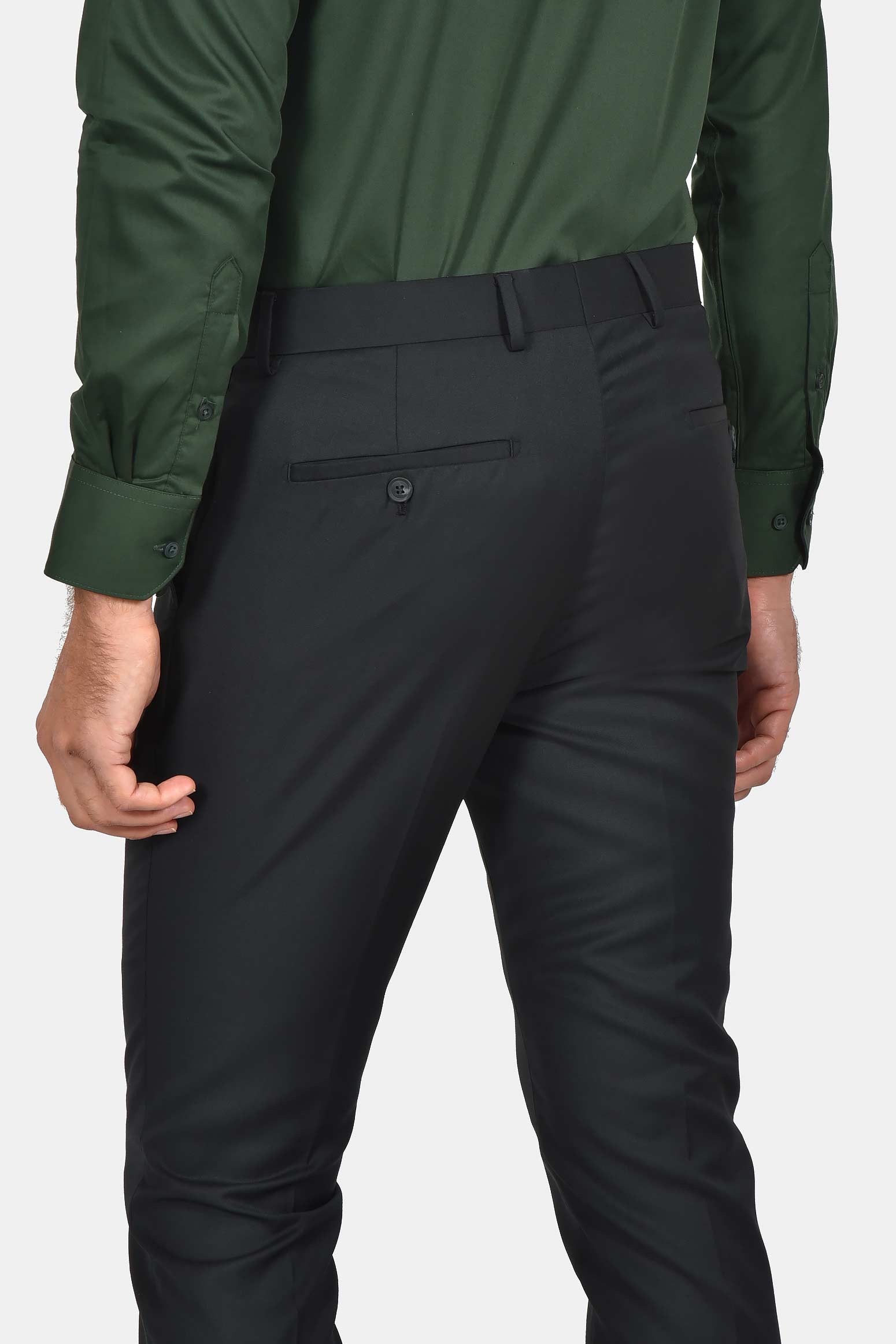 ανδρικό-κοστούμι-slim-fit-διαχρονική-κομψότητα-με-μοντέρνο-ύφος