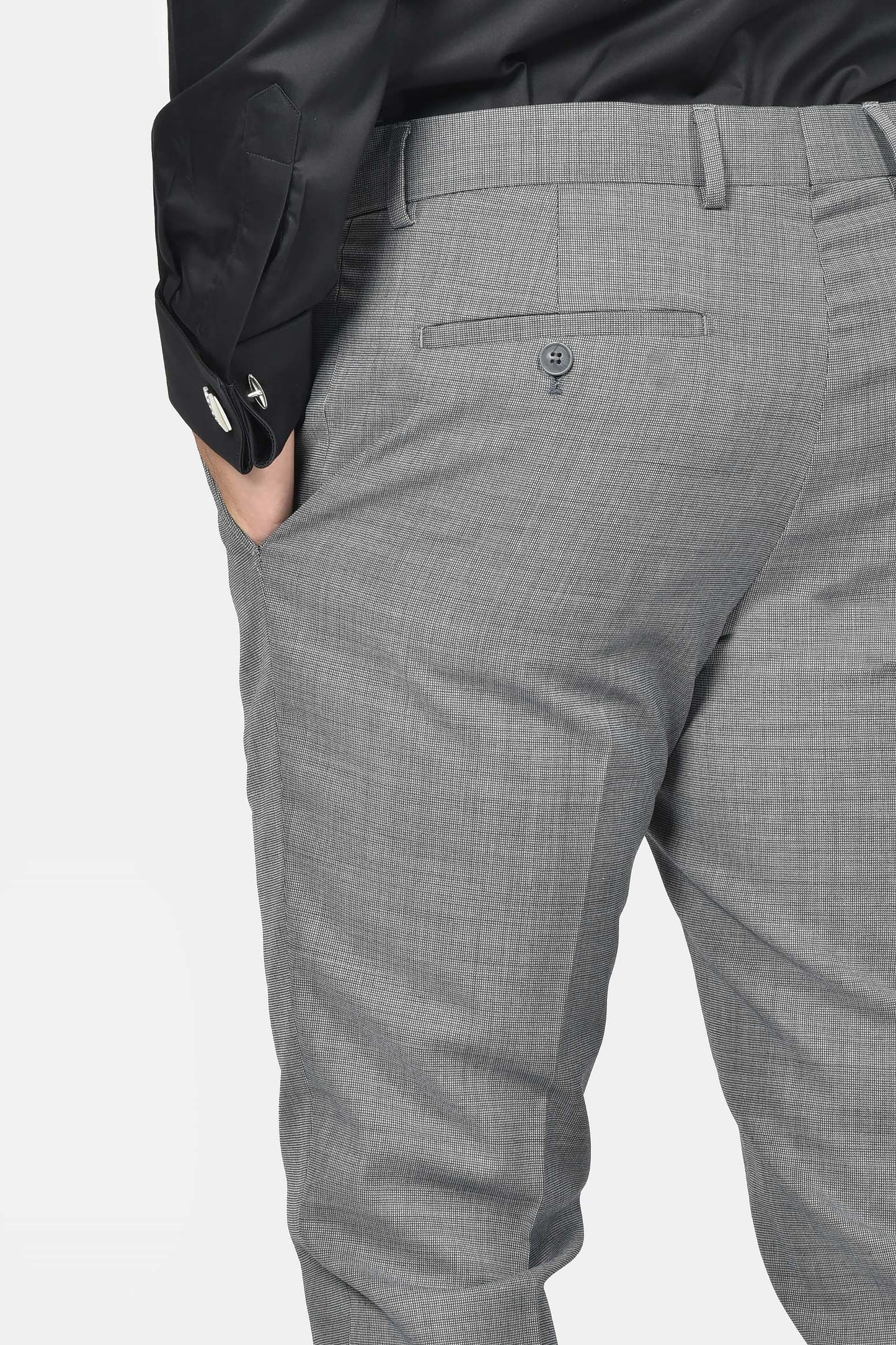 ανδρικό-κοστούμι-slim-fit-κομψότητα-με-μοντέρνα-εφαρμογή