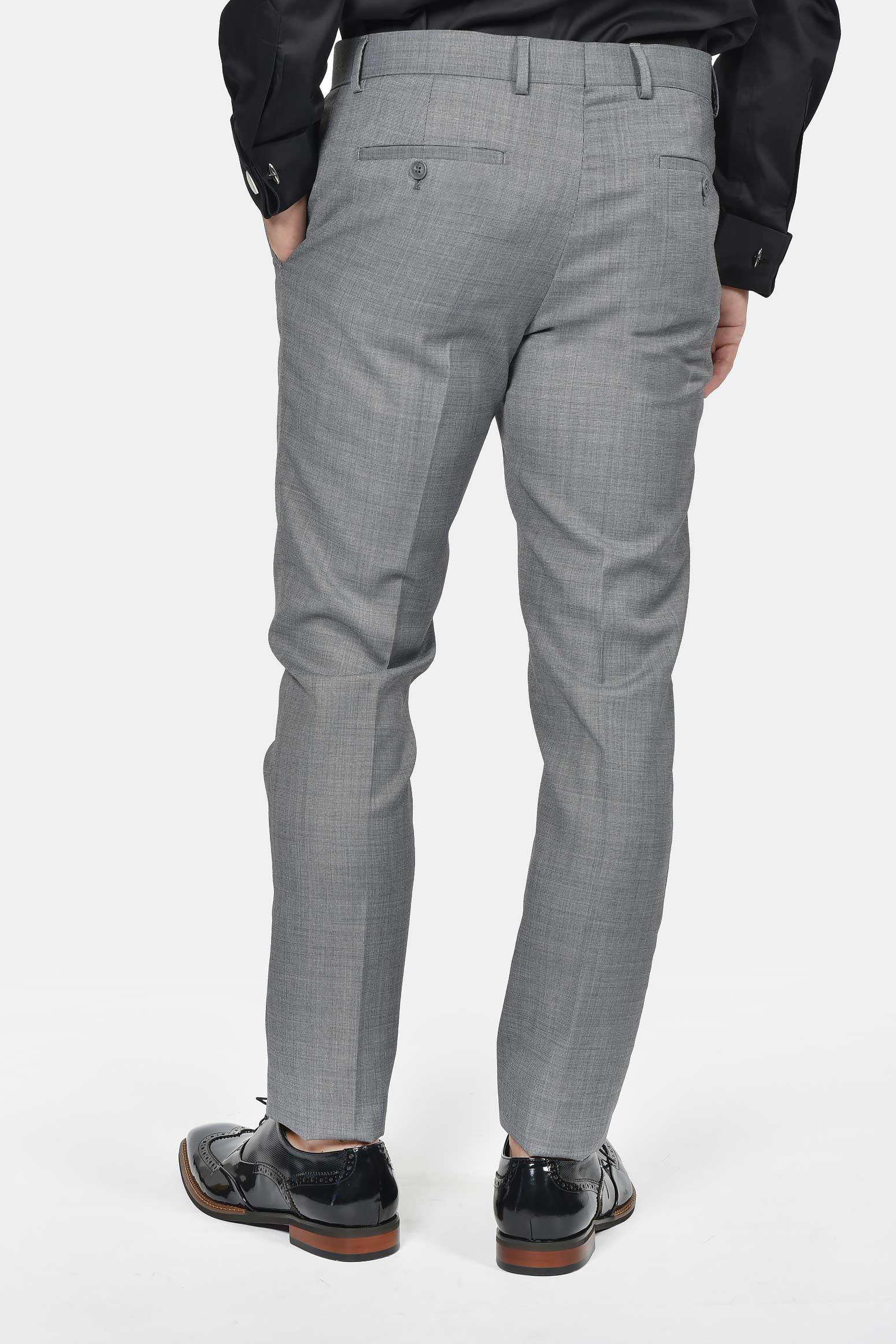 ανδρικό-κοστούμι-slim-fit-κομψότητα-με-μοντέρνα-εφαρμογή