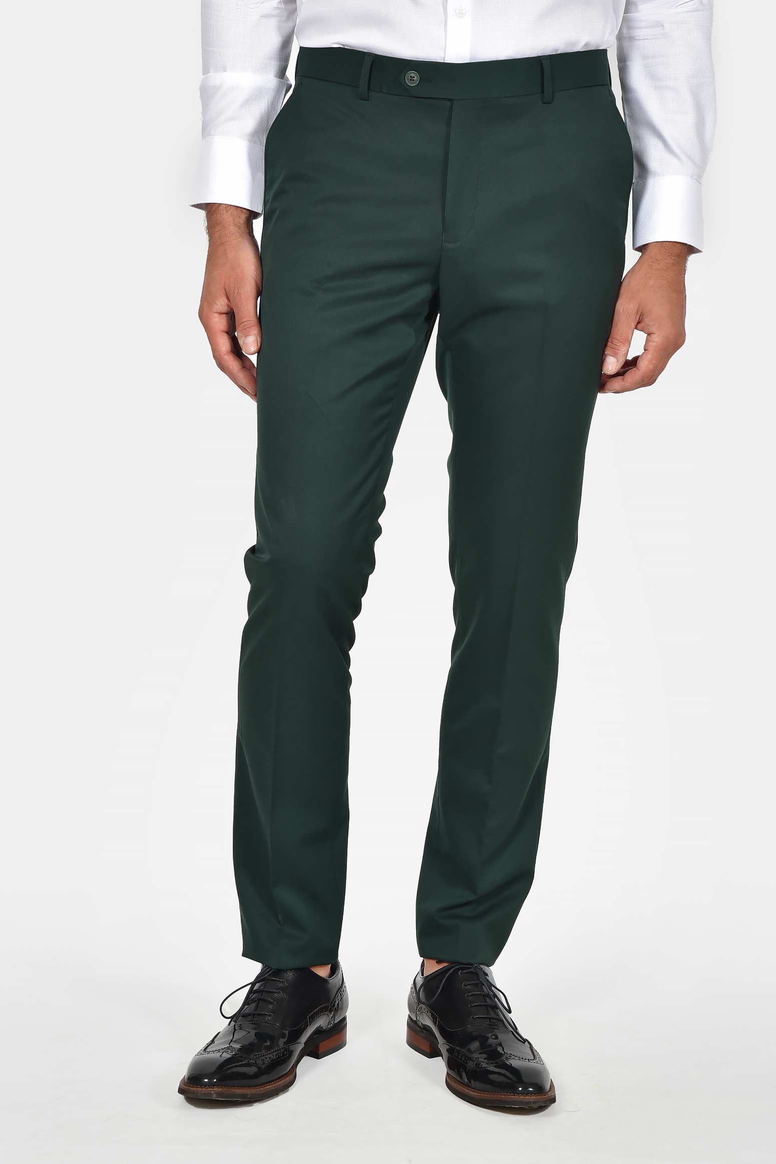 ανδρικό-κοστούμι-σε-στενή-γραμμή