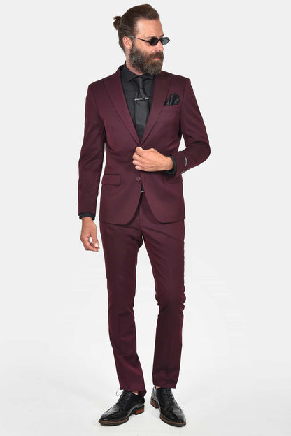 ανδρικό-κοστούμι-σε-στενή-γραμμή