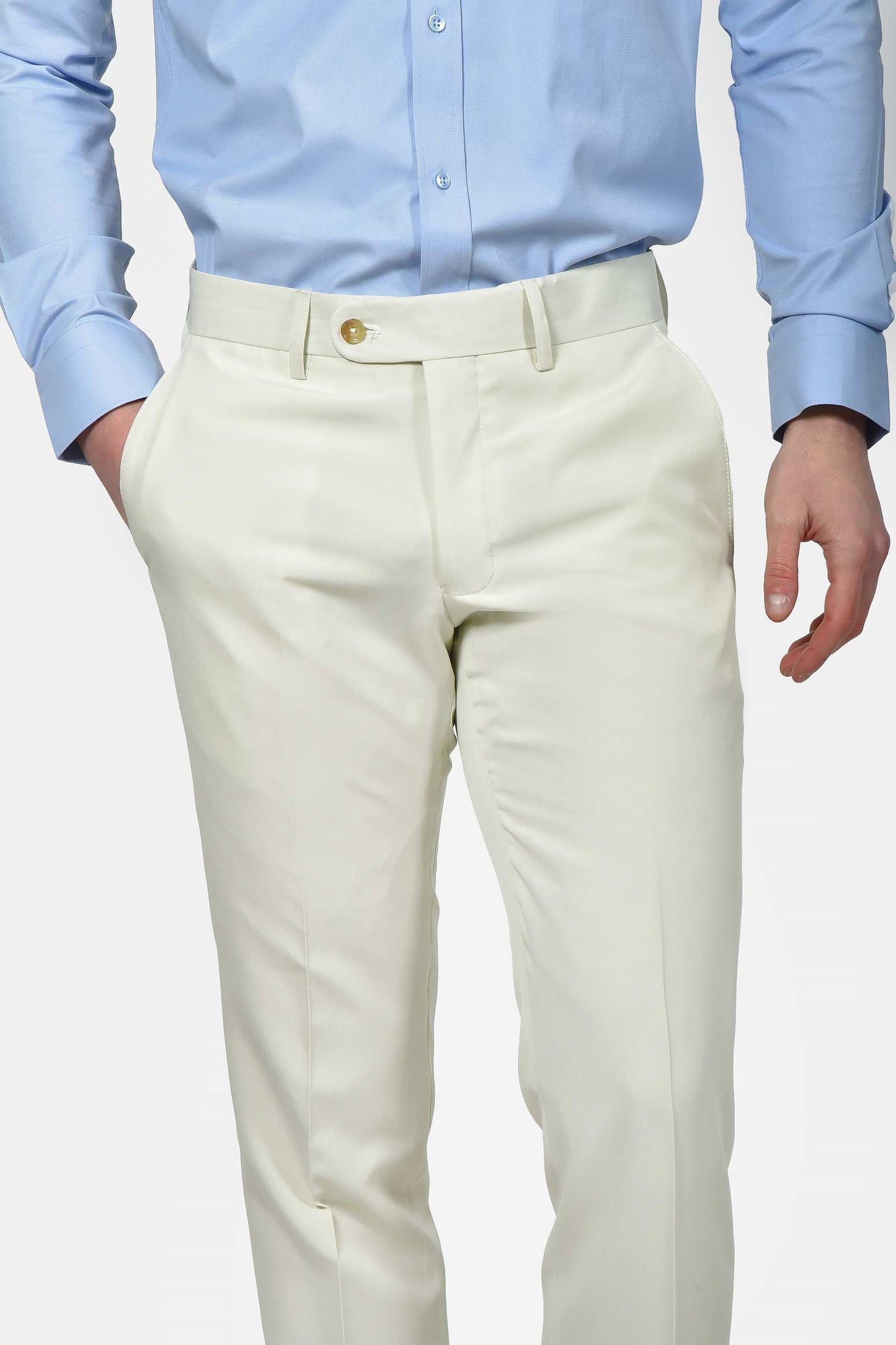 ανδρικό-κοστούμι-classic-line-με-κομψή-καθαρή-γραμμή-για-επίσημες-εμφανίσεις