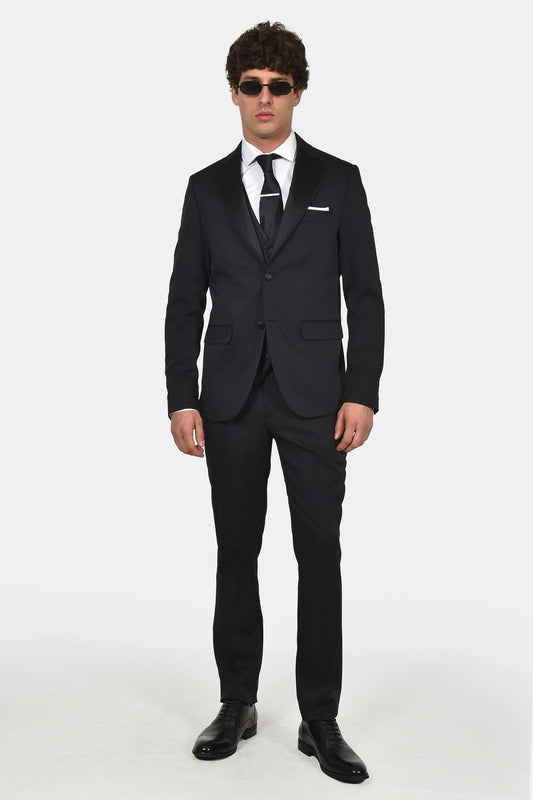 ανδρικό-γαμπριάτικο-κοστούμι-classic-line-με-σατέν-πέτο-και-κομψό-formal-design
