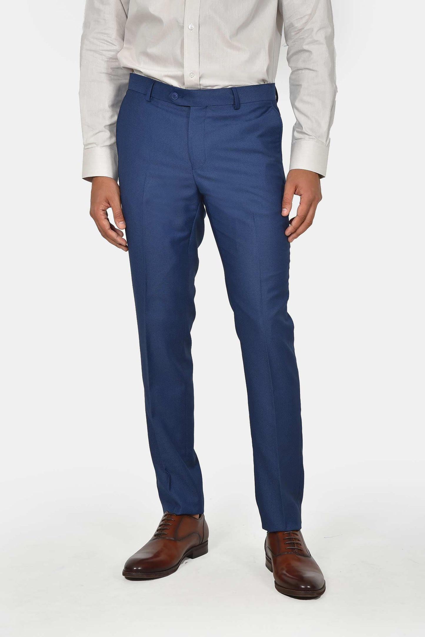 ανδρικό-κοστούμι-slim-fit-με-γιλέκο-για-κομψές-&-ολοκληρωμένες-εμφανίσεις