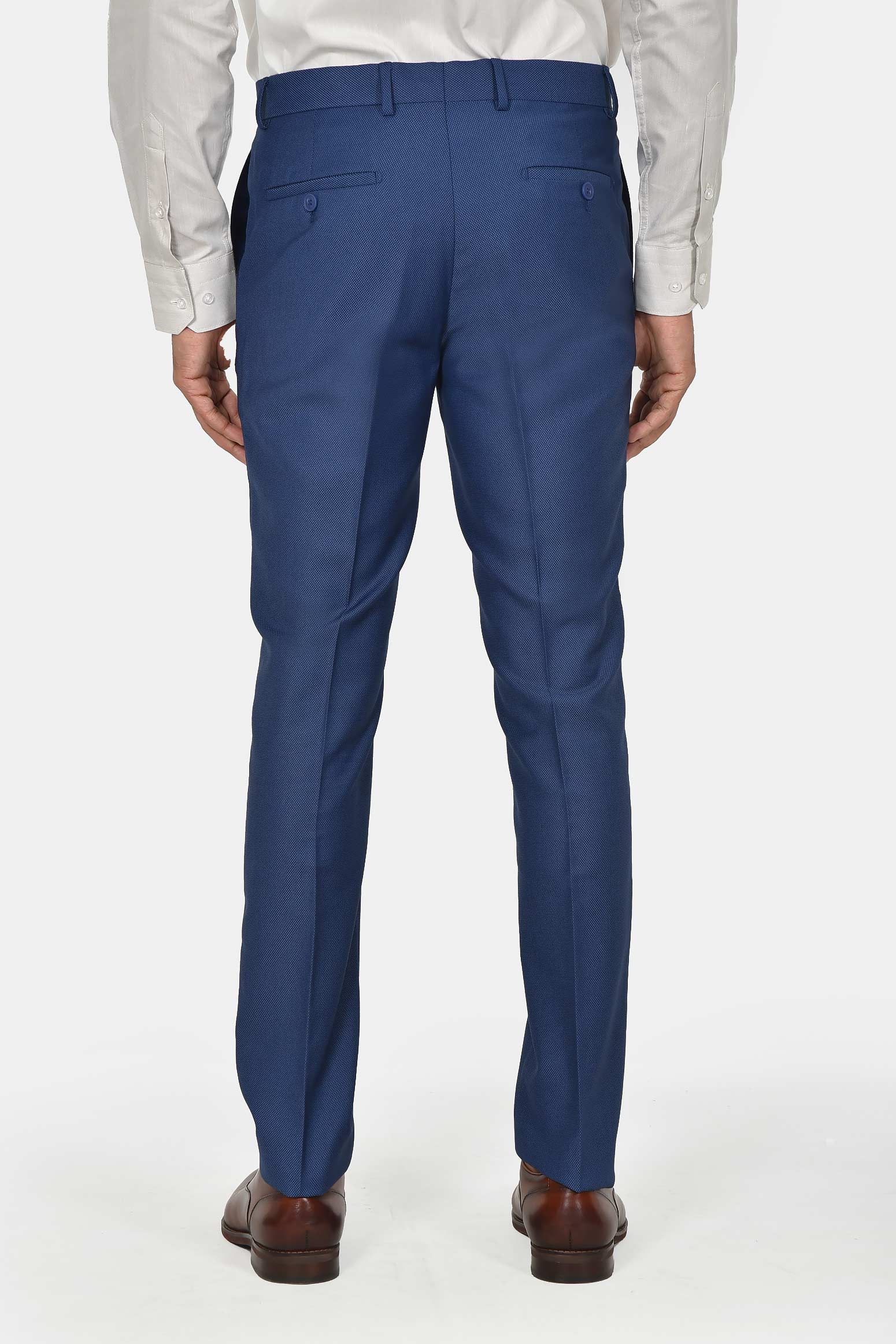 ανδρικό-κοστούμι-slim-fit-με-γιλέκο-για-κομψές-&-ολοκληρωμένες-εμφανίσεις