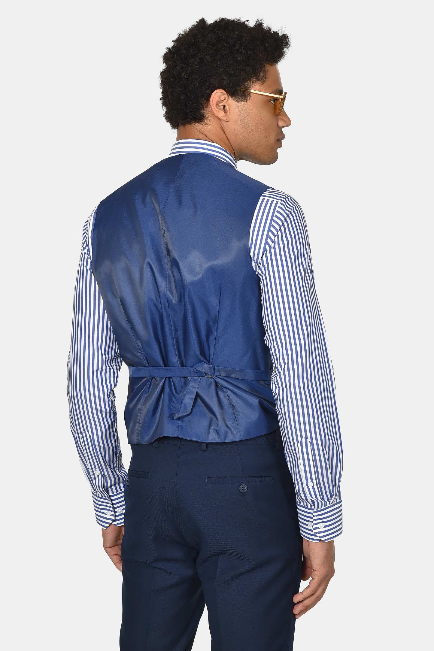 ανδρικό-κοστούμι-slim-fit-με-γιλέκο-για-κομψές-&-ολοκληρωμένες-εμφανίσεις