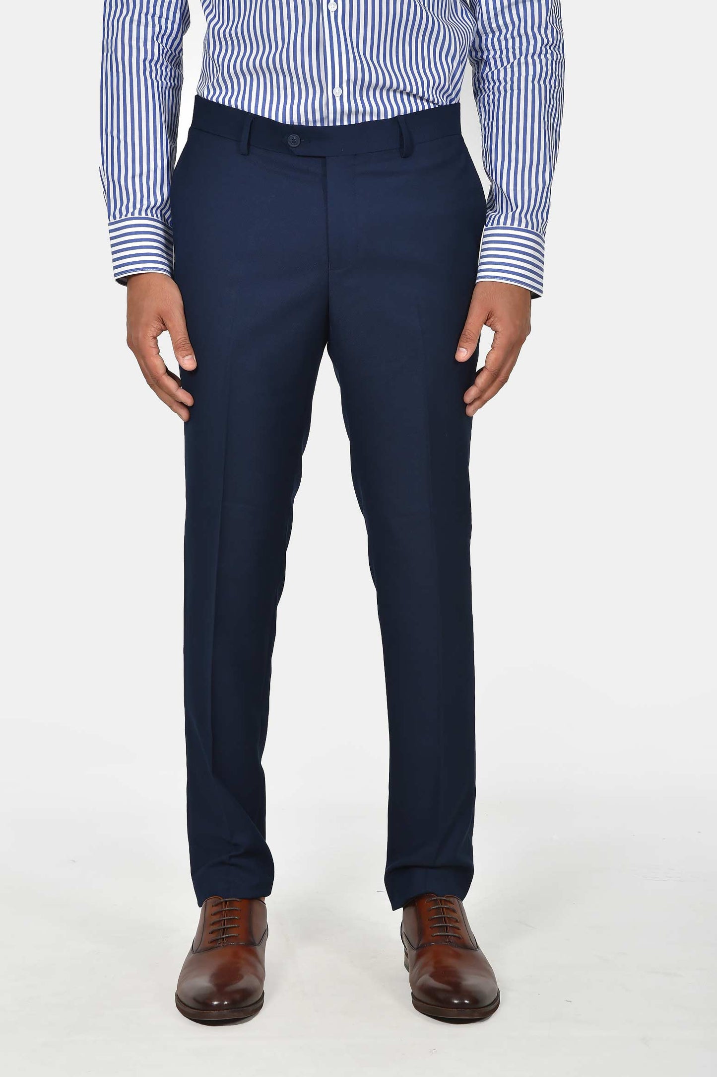 ανδρικό-κοστούμι-slim-fit-με-γιλέκο-για-κομψές-&-ολοκληρωμένες-εμφανίσεις