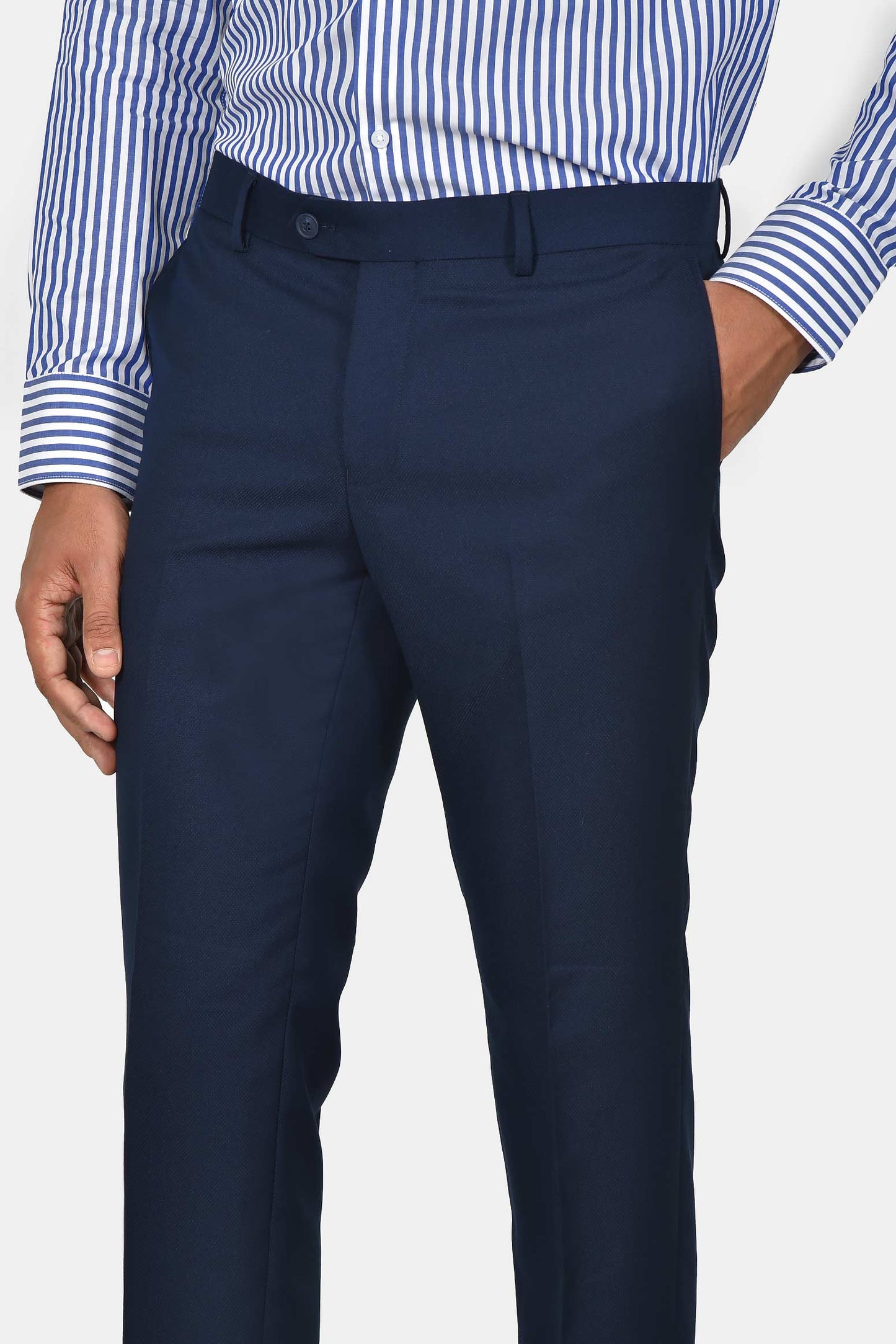 ανδρικό-κοστούμι-slim-fit-με-γιλέκο-για-κομψές-&-ολοκληρωμένες-εμφανίσεις