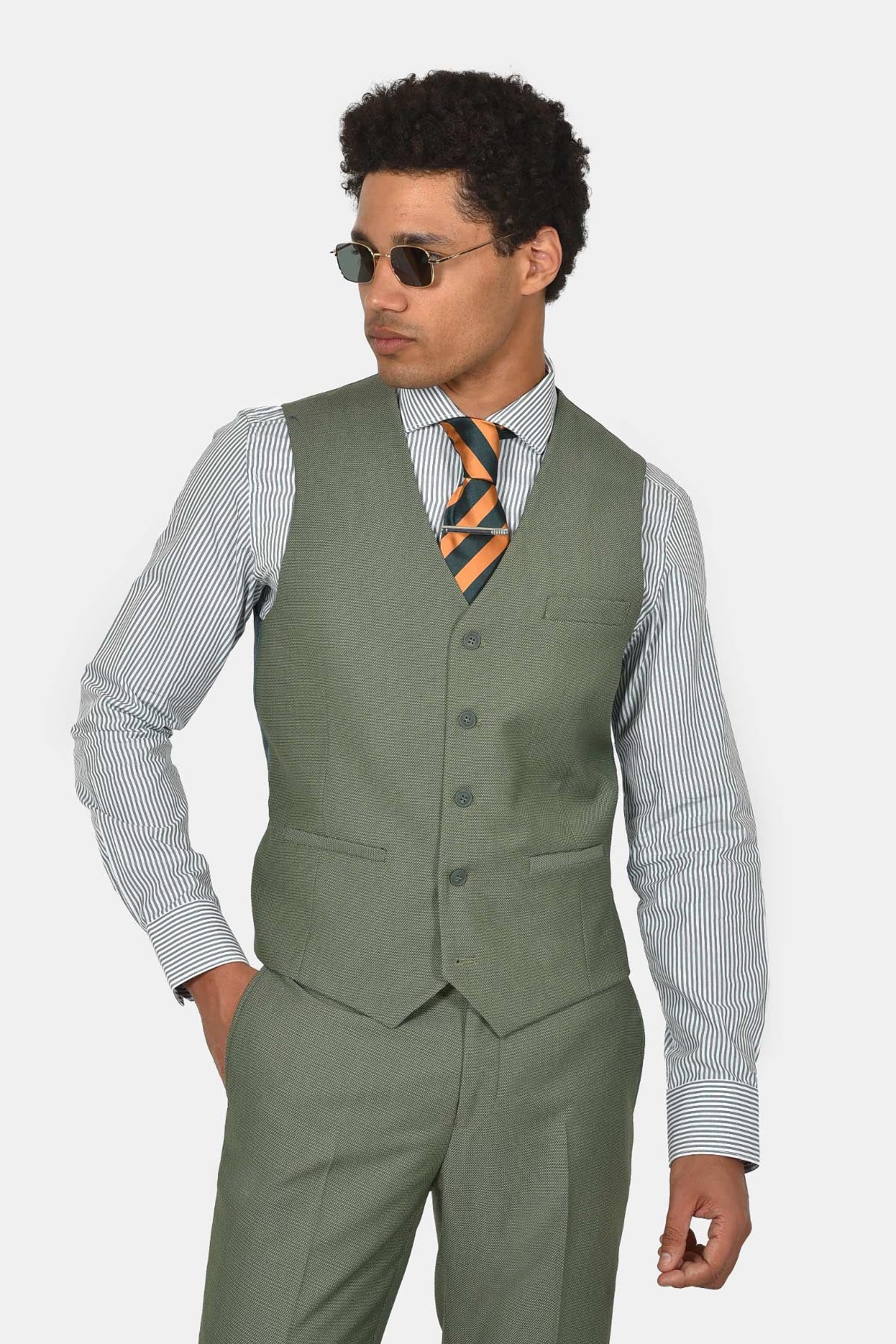 ανδρικό-κοστούμι-slim-fit-με-γιλέκο-για-κομψές-&-ολοκληρωμένες-εμφανίσεις