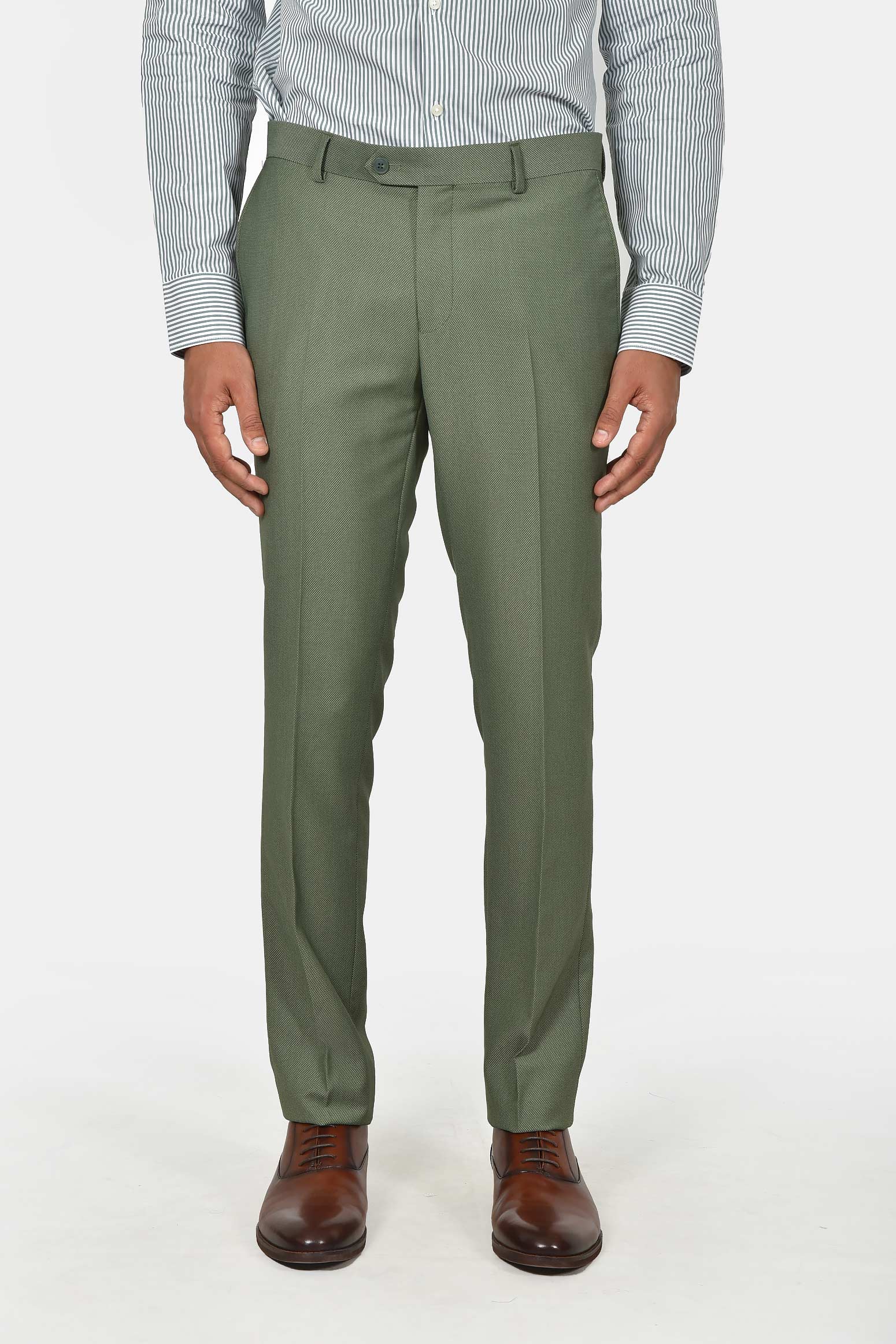 ανδρικό-κοστούμι-slim-fit-με-γιλέκο-για-κομψές-&-ολοκληρωμένες-εμφανίσεις