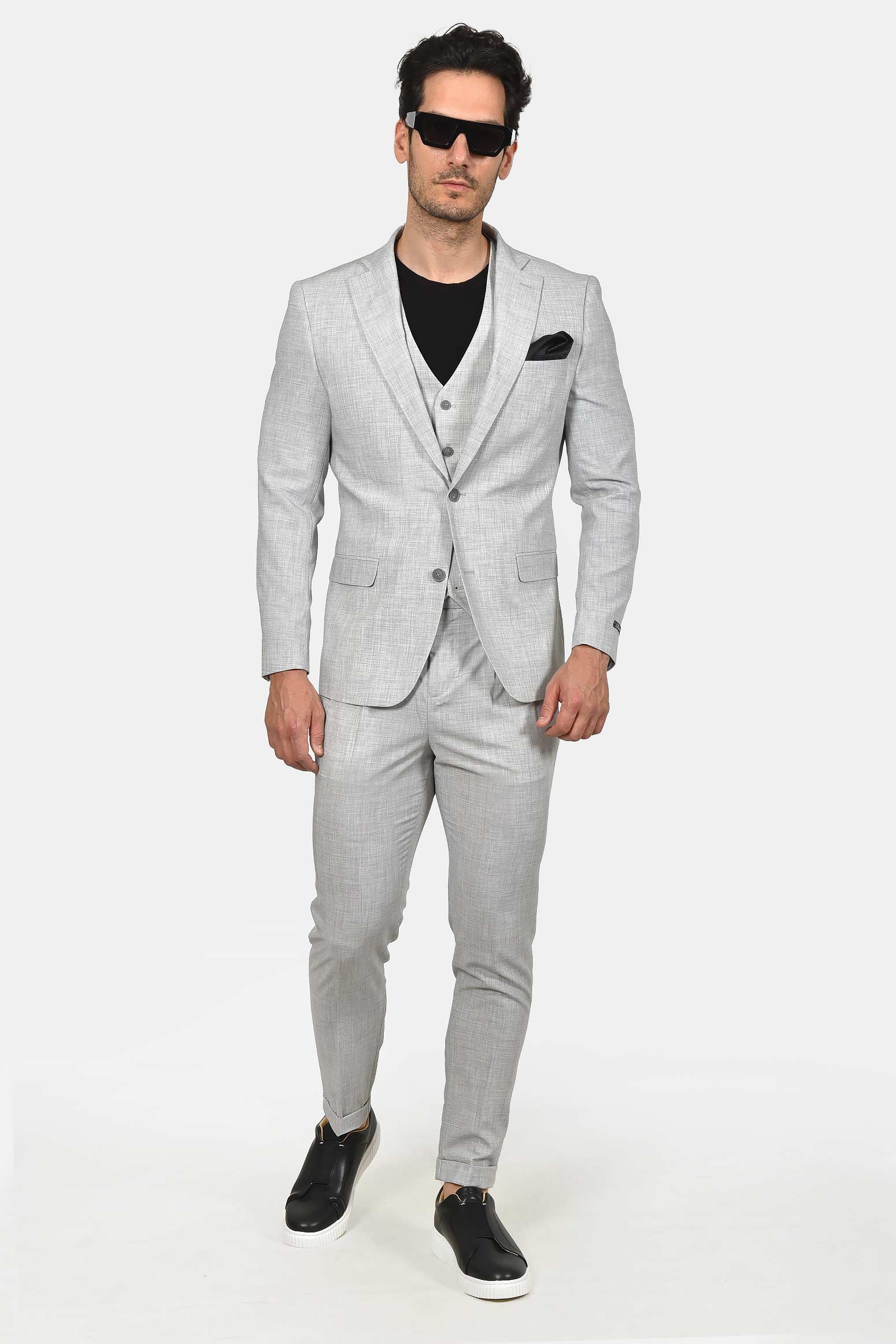 ανδρικό-κοστούμι-με-γιλέκο-slim-fit-classic-line-mix-wool-με-κομψή-tailored-εφαρμογή