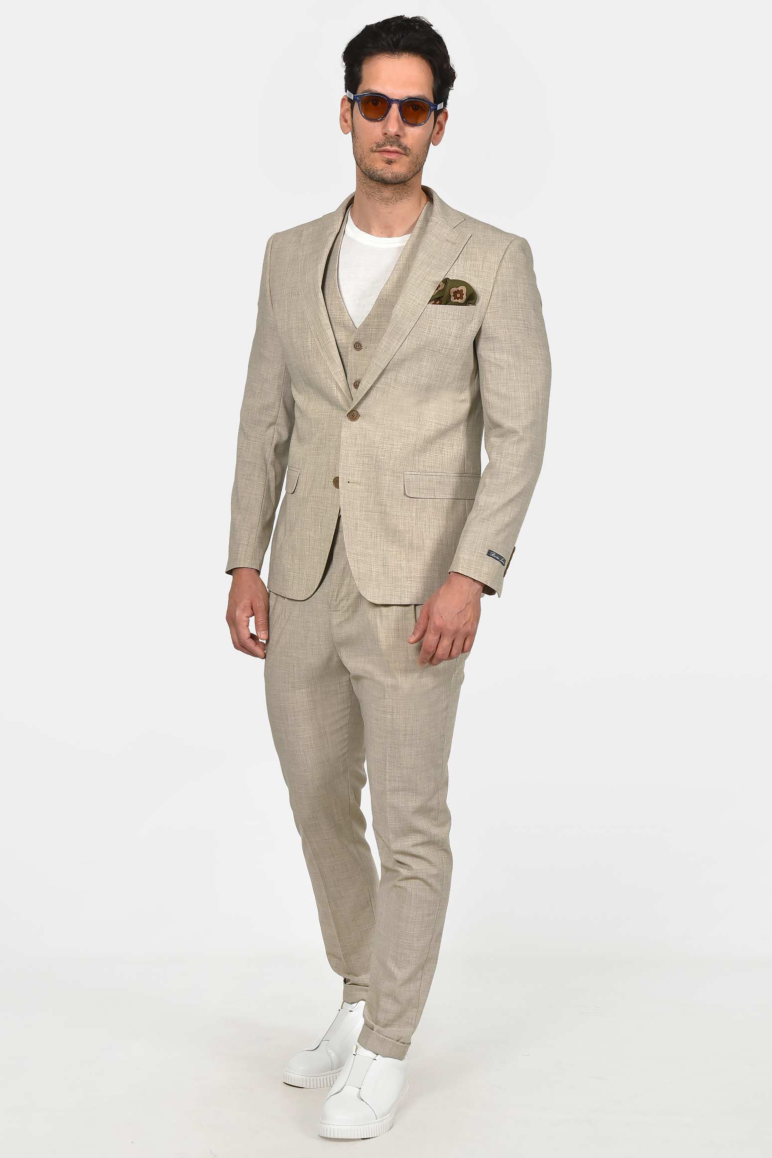 ανδρικό-κοστούμι-με-γιλέκο-slim-fit-classic-line-mix-wool-με-κομψή-tailored-εφαρμογή