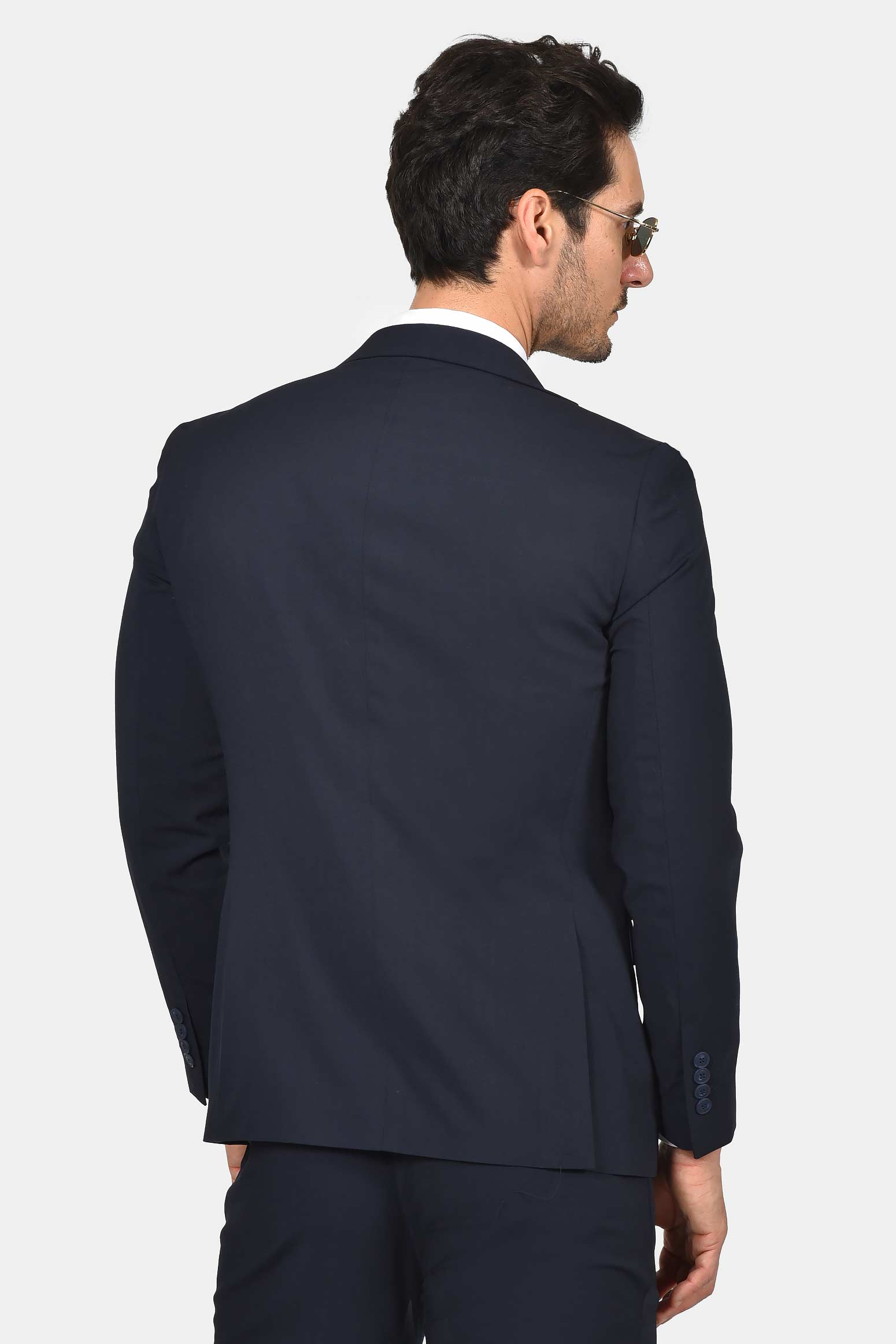 ανδρικό-κοστούμι-με-γιλέκο-slim-fit-classic-line-mix-wool-με-κομψή-tailored-εφαρμογή
