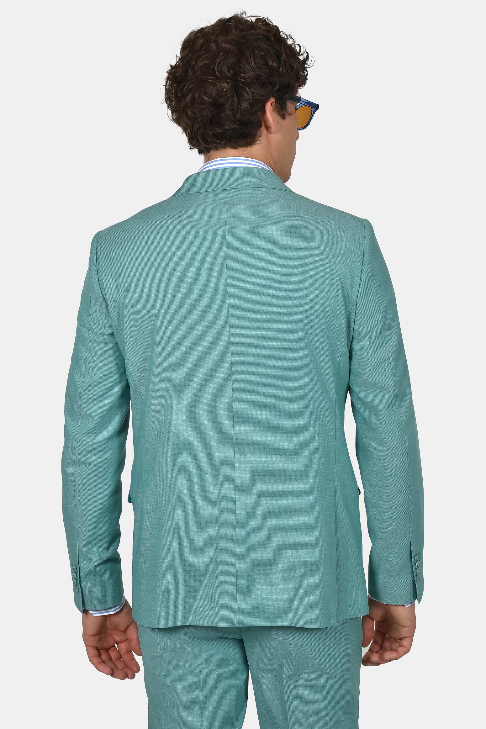 ανδρικό-κοστούμι-slim-fit-με-ελαστική-άνεση-και-κομψή-γραμμή