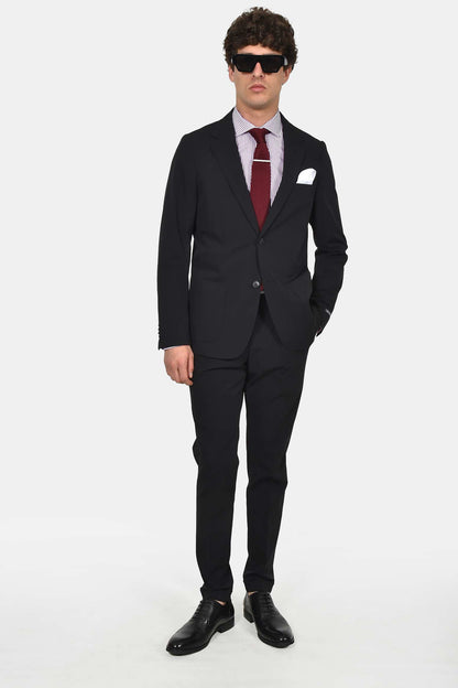 ανδρικό-κοστούμι-slim-fit-με-ελαστική-κίνηση-και-άνετη-εφαρμογή