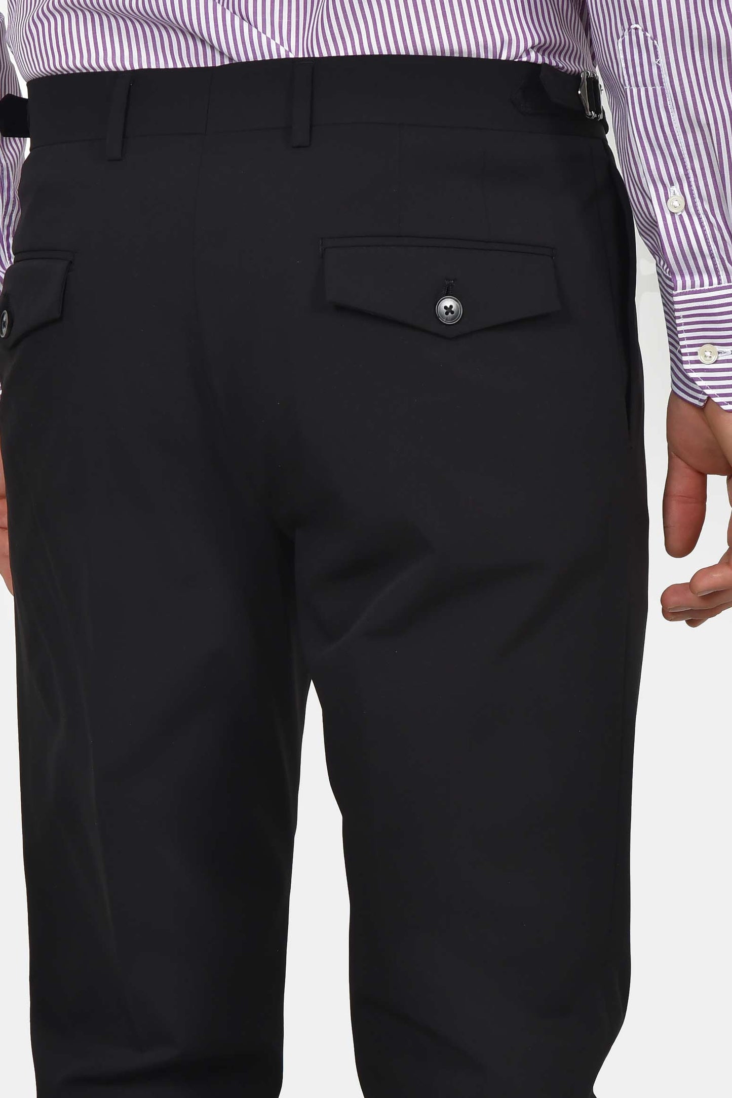 ανδρικό-κοστούμι-slim-fit-με-ελαστική-κίνηση-και-άνετη-εφαρμογή