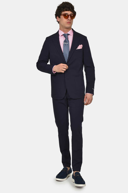 ανδρικό-κοστούμι-slim-fit-με-ελαστική-κίνηση-και-άνετη-εφαρμογή