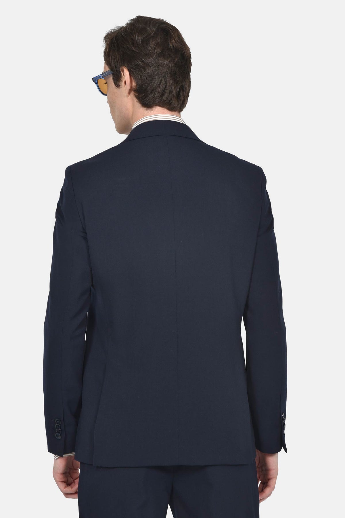 ανδρικό-κοστούμι-με-γιλέκο-slim-fit-με-κλασικό-πέτο-&-τσέπες-με-καπάκι-για-κομψές-εμφανίσεις