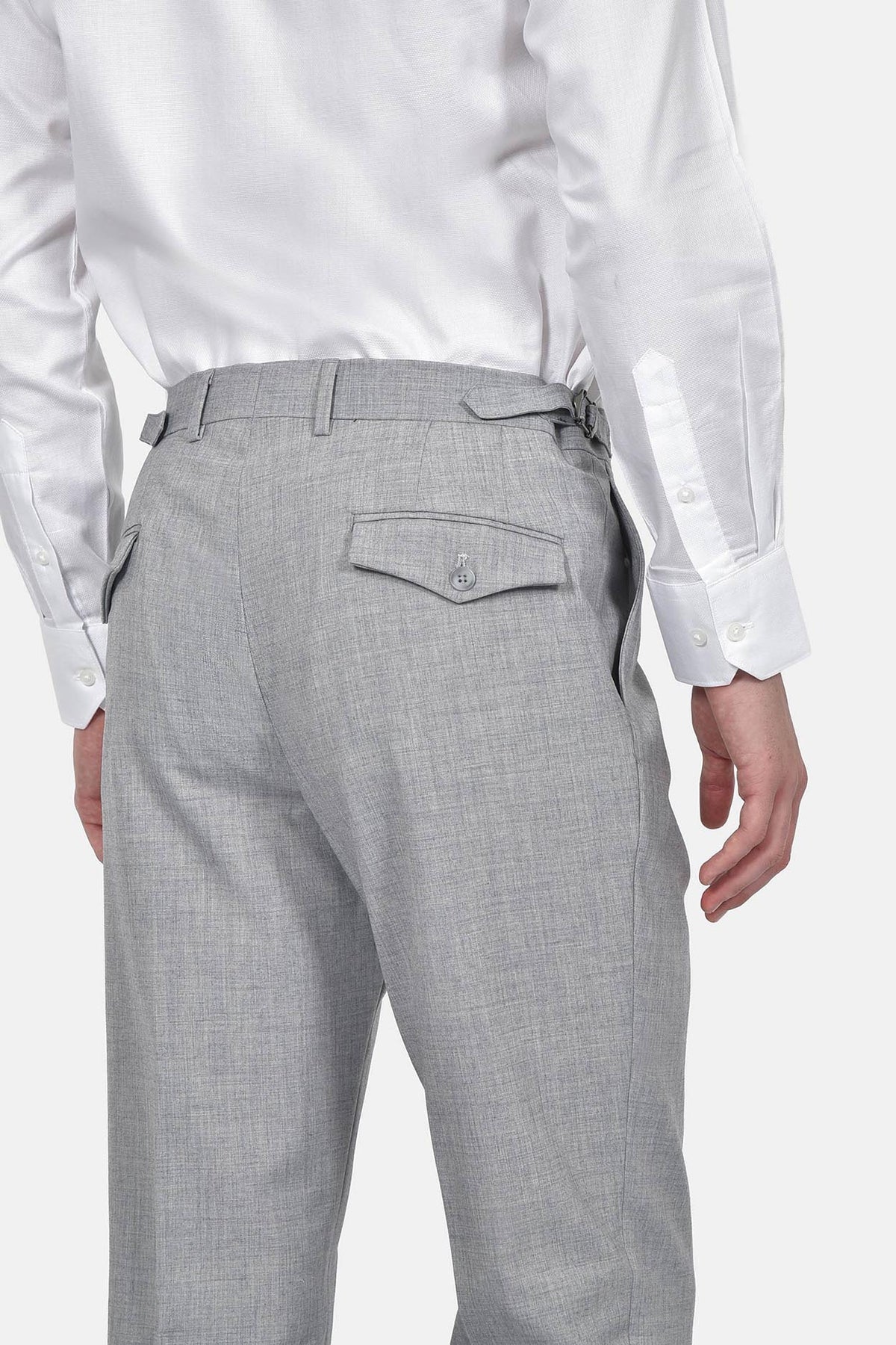 ανδρικό-κοστούμι-με-γιλέκο-slim-fit-με-κλασικό-πέτο-&-τσέπες-με-καπάκι-για-κομψές-εμφανίσεις