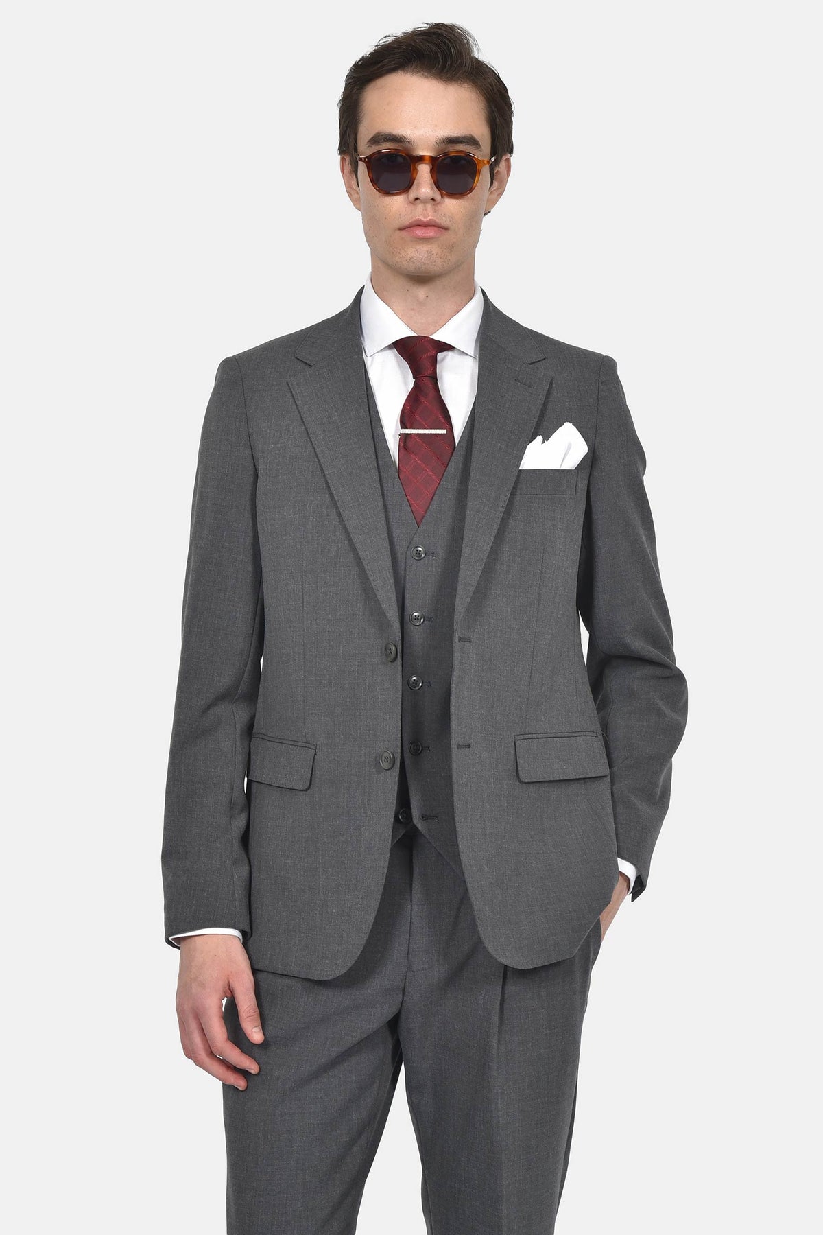 ανδρικό-κοστούμι-με-γιλέκο-slim-fit-με-κλασικό-πέτο-&-τσέπες-με-καπάκι-για-κομψές-εμφανίσεις