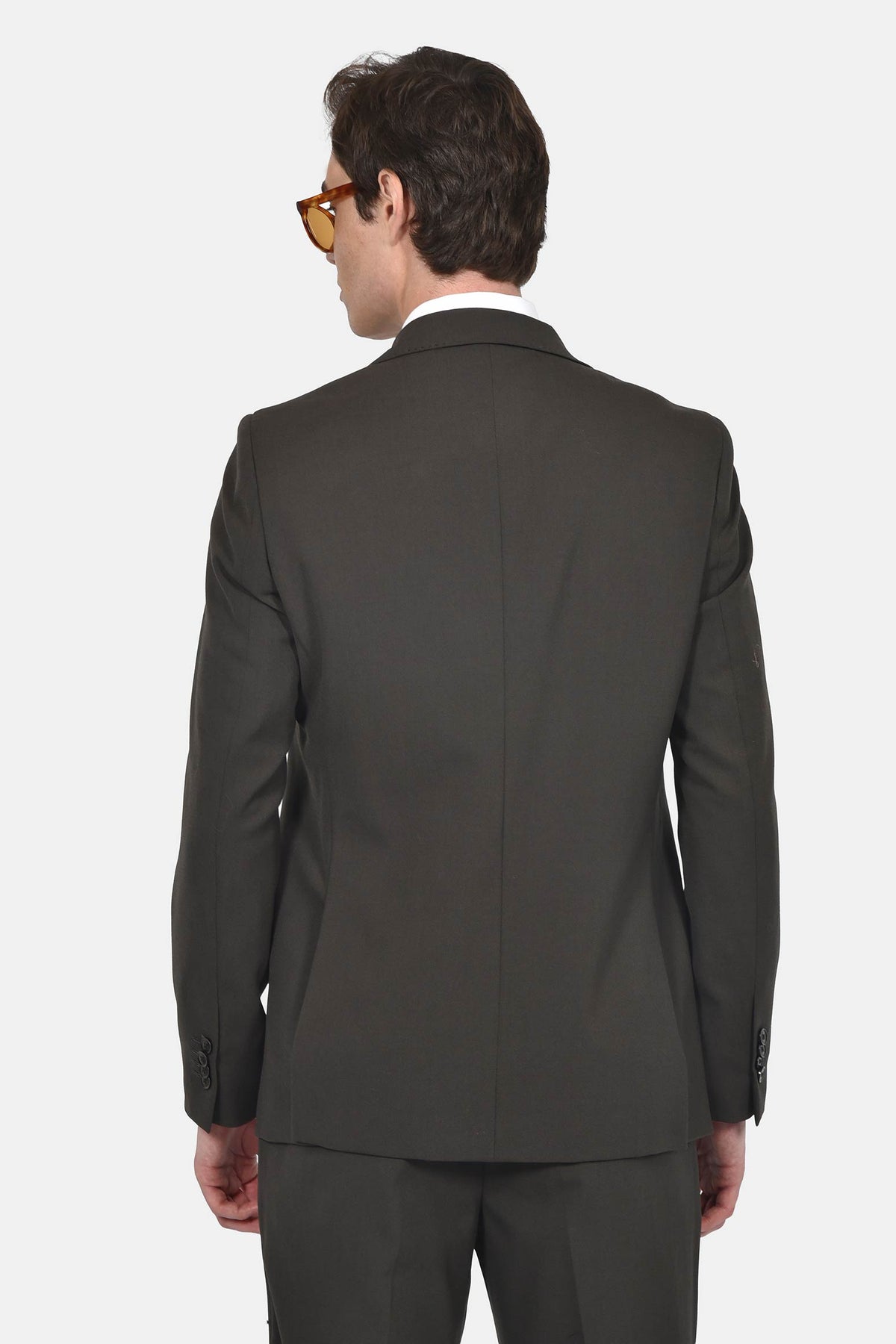 ανδρικό-κοστούμι-με-γιλέκο-slim-fit-με-κλασικό-πέτο-&-τσέπες-με-καπάκι-για-κομψές-εμφανίσεις