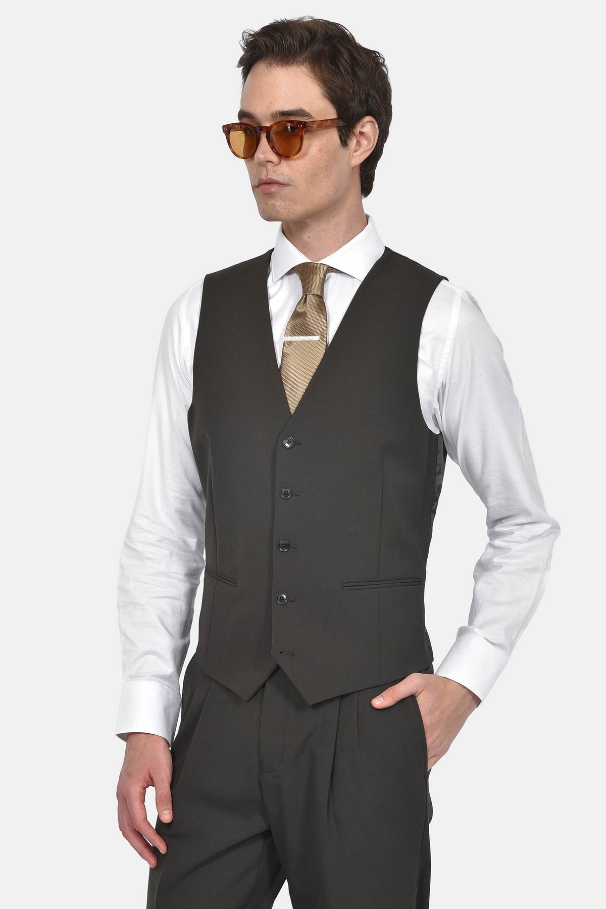 ανδρικό-κοστούμι-με-γιλέκο-slim-fit-με-κλασικό-πέτο-&-τσέπες-με-καπάκι-για-κομψές-εμφανίσεις