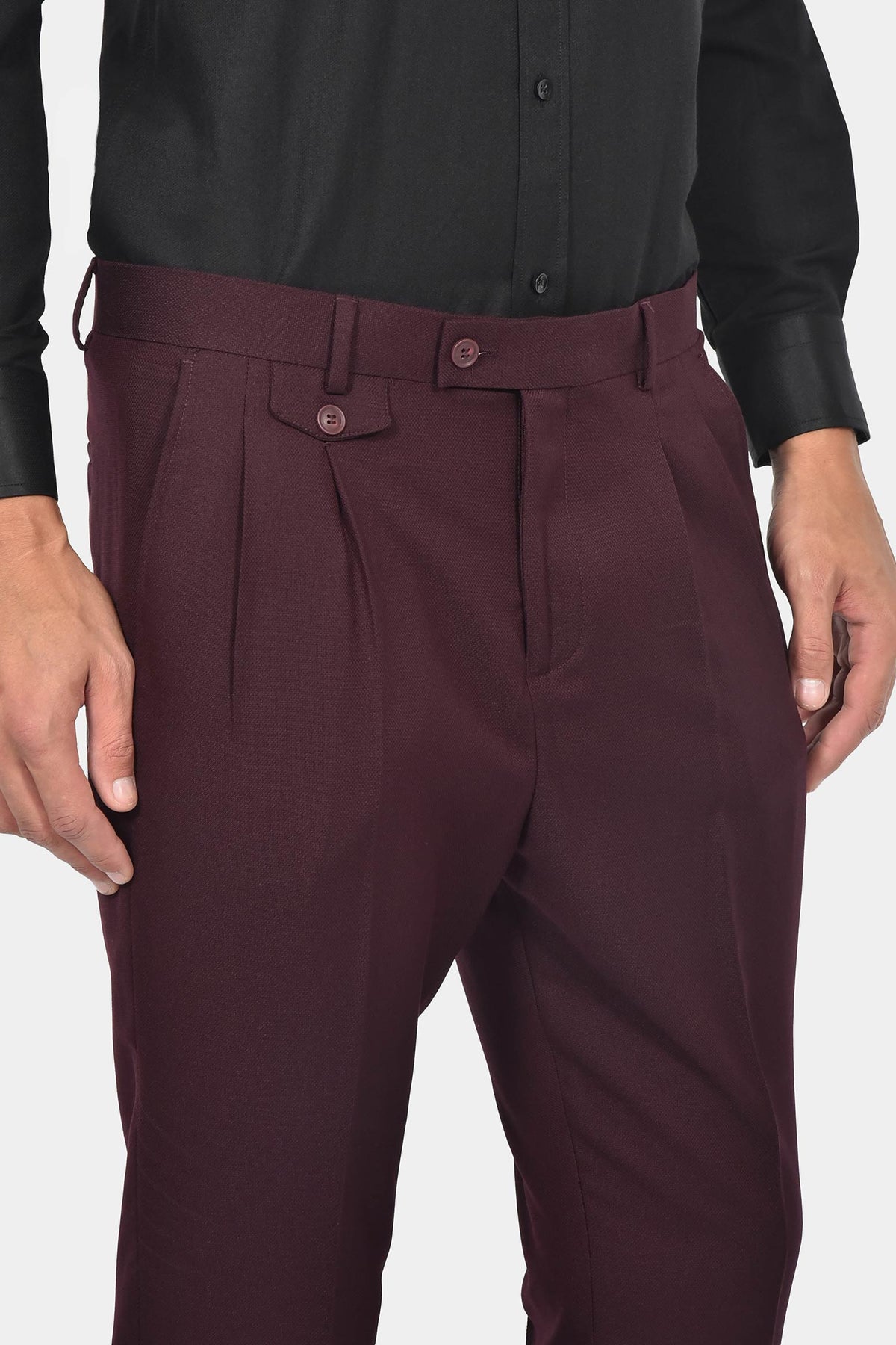 ανδρικό-κοστούμι-με-σταυρωτό-γιλέκο-slim-fit-&-μυτερό-πέτο-για-επίσημες-εμφανίσεις