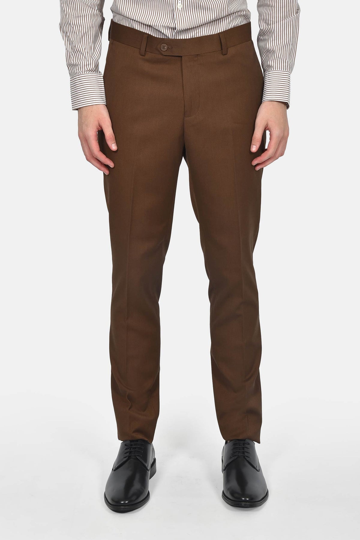ανδρικό-κοστούμι-slim-fit-με-notch-πέτο-για-άνετη-κομψή-εμφάνιση