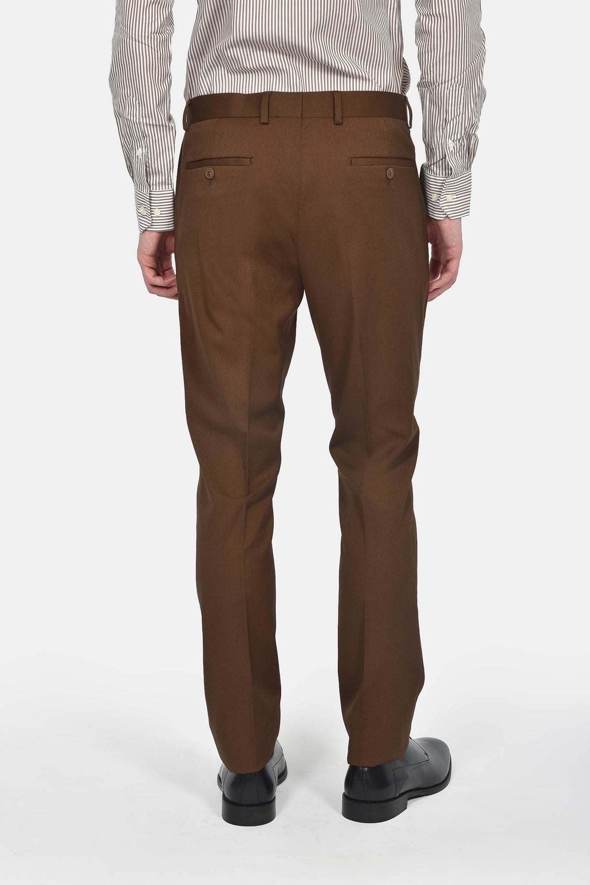ανδρικό-κοστούμι-slim-fit-με-notch-πέτο-για-άνετη-κομψή-εμφάνιση