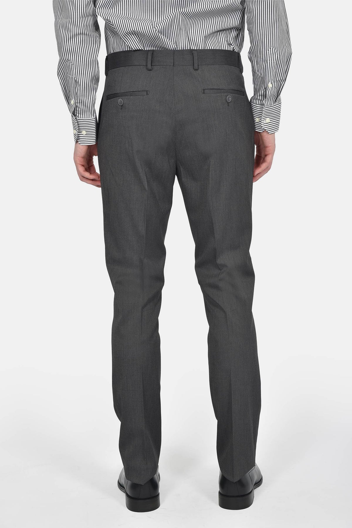 ανδρικό-κοστούμι-slim-fit-με-notch-πέτο-για-άνετη-κομψή-εμφάνιση
