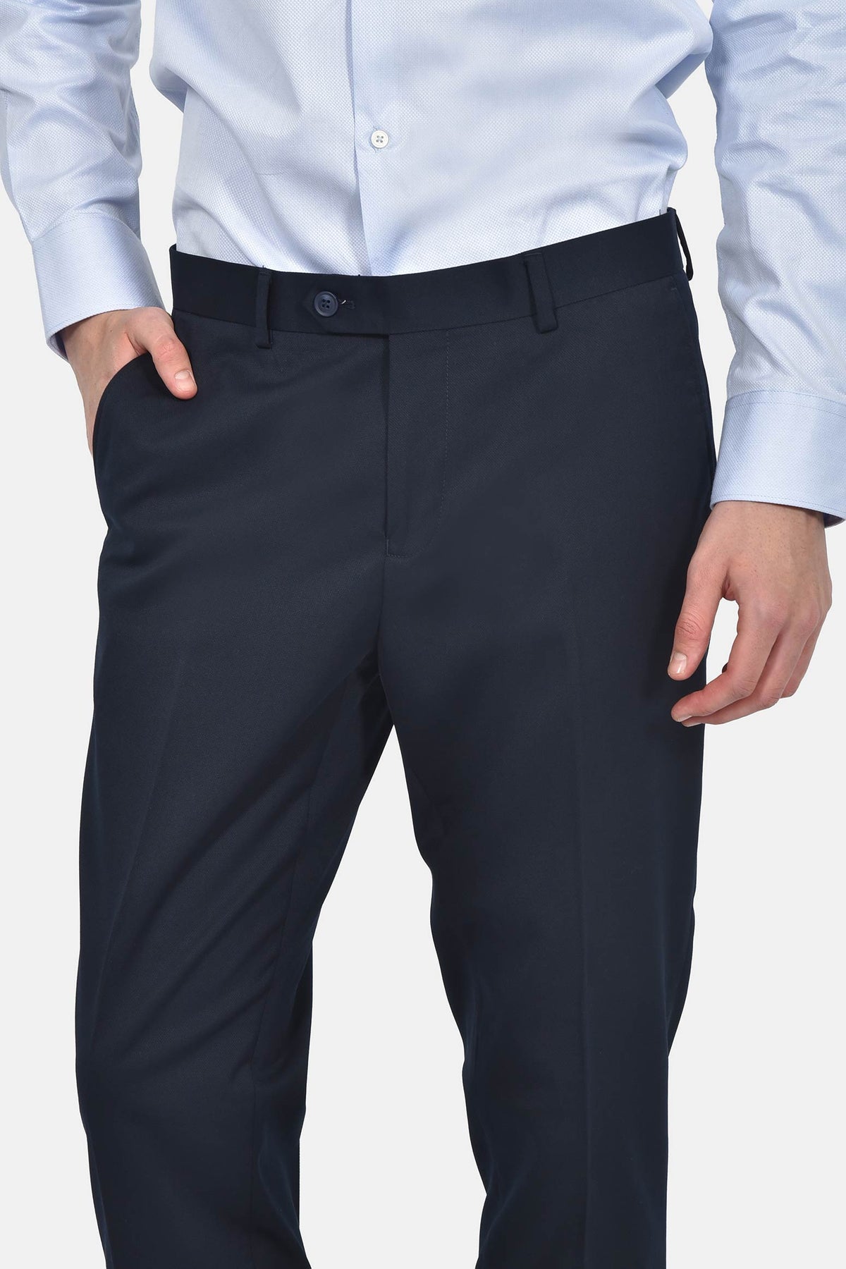 ανδρικό-κοστούμι-slim-fit-με-notch-πέτο-για-άνετη-κομψή-εμφάνιση