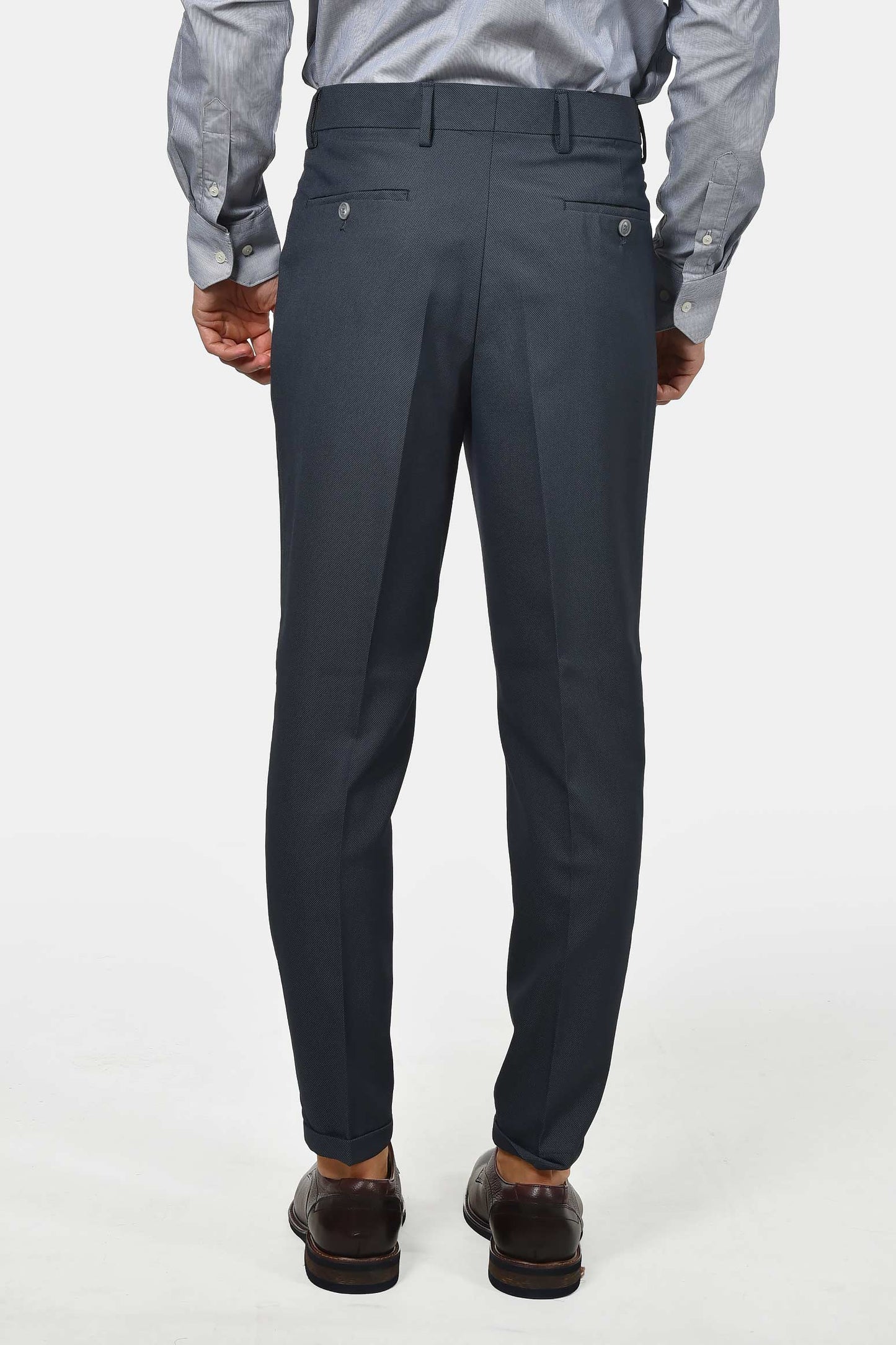 ανδρικό-επίσημο-παντελόνι-με-πιέτα-και-ρεβέρ