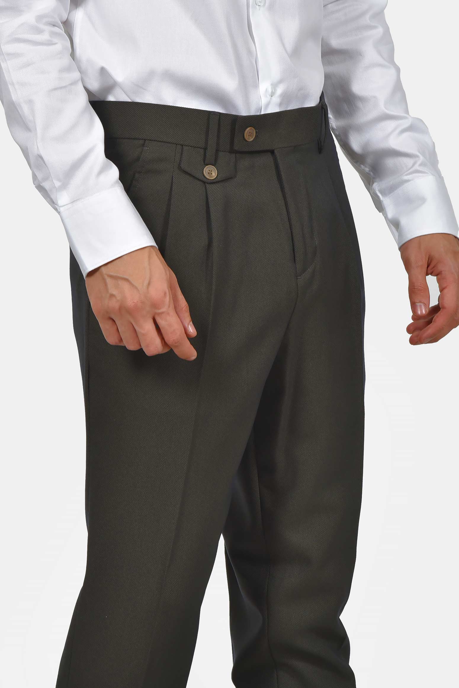 ανδρικό-επίσημο-παντελόνι-με-πιέτα-και-ρεβέρ