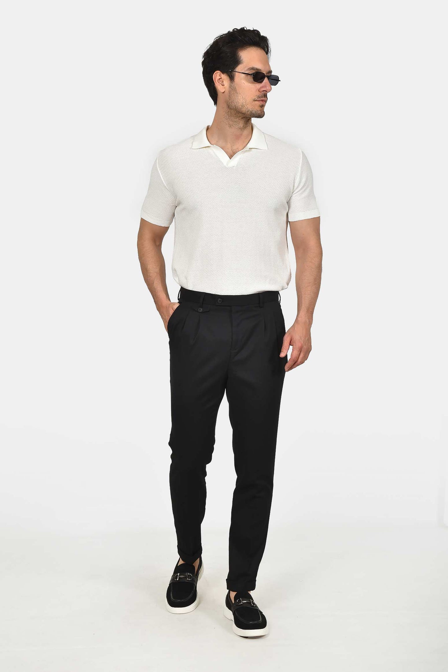 ανδρικό-επίσημο-παντελόνι-slim-fit-με-πιέτες-&-τσάκιση-για-κομψή-εμφάνιση 