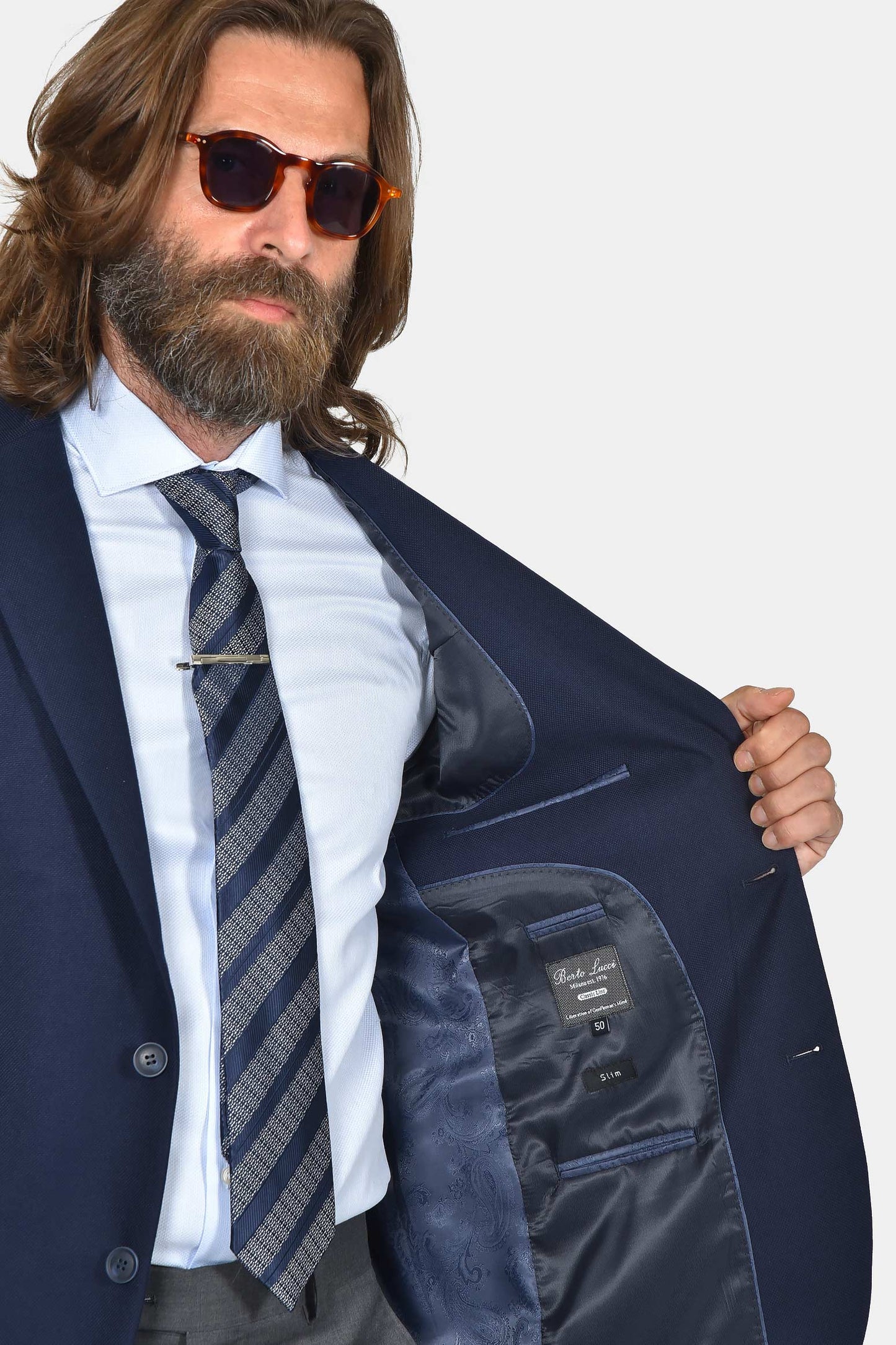 ανδρικό-σακάκι-slim-fit-μοντέρνα-κομψότητα-με-διαχρονικό-ύφος