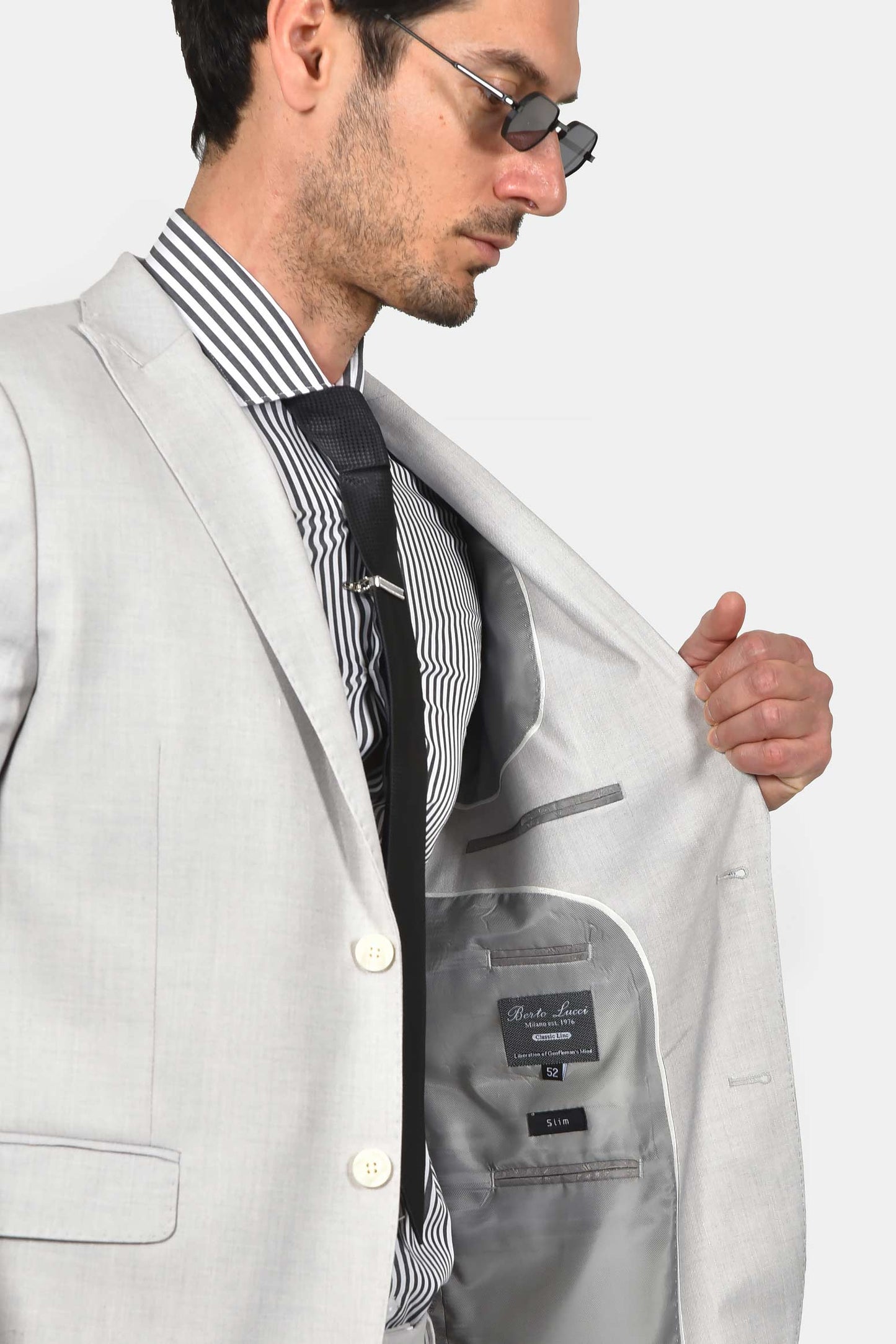 ανδρικό-σακάκι-slim-fit-classic-line-με-καθαρή-γραμμή-&-κομψή-εφαρμογή
