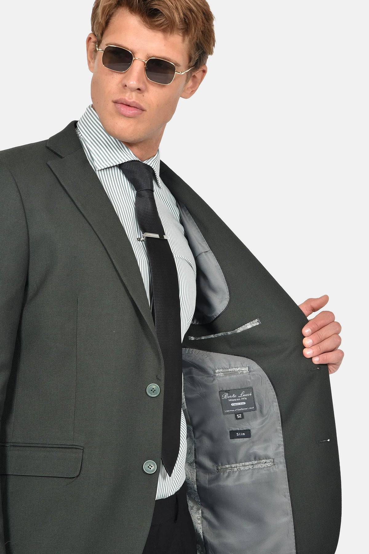ανδρικό-σακάκι-slim-fit-με-κλασικό-πέτο-για-επίσημες-εμφανίσεις